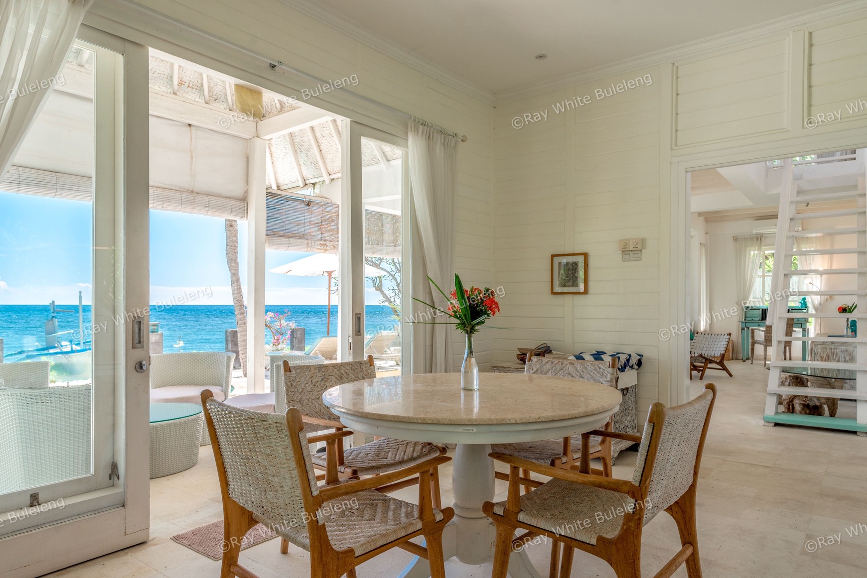 ABSOLUTE BEACHFRONT VILLA AND BOUTIQUE RESORT - NORTH BALI INVESTMENT GEM