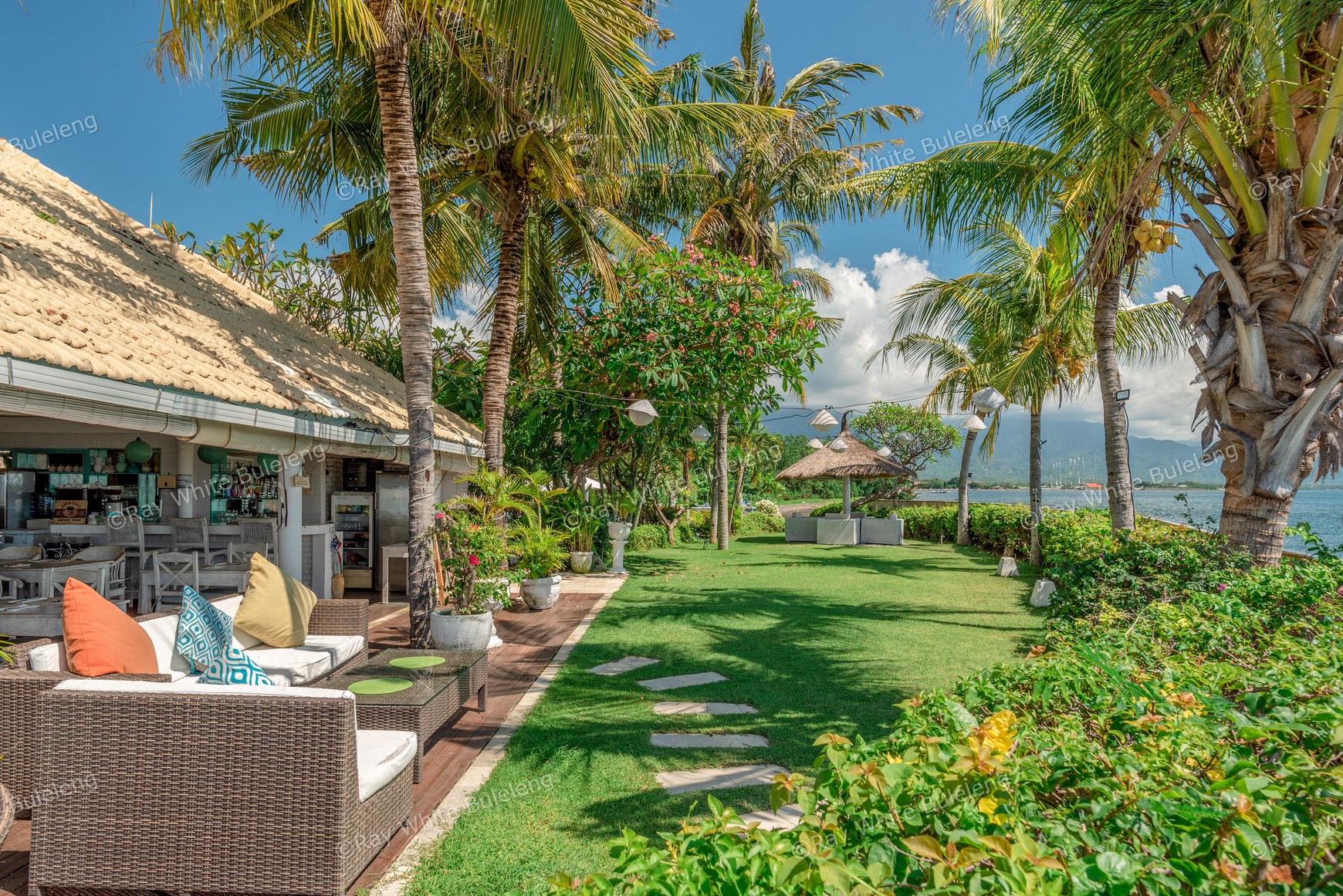 ABSOLUTE BEACHFRONT VILLA AND BOUTIQUE RESORT - NORTH BALI INVESTMENT GEM