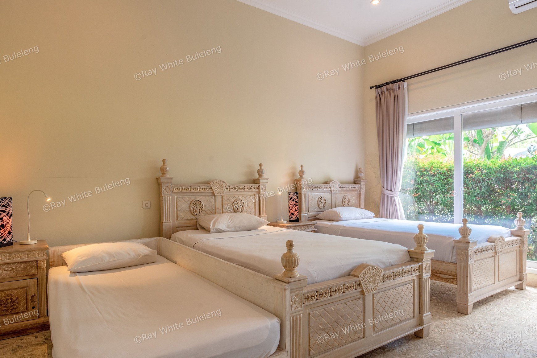 ABSOLUTE BEACHFRONT VILLA AND BOUTIQUE RESORT - NORTH BALI INVESTMENT GEM
