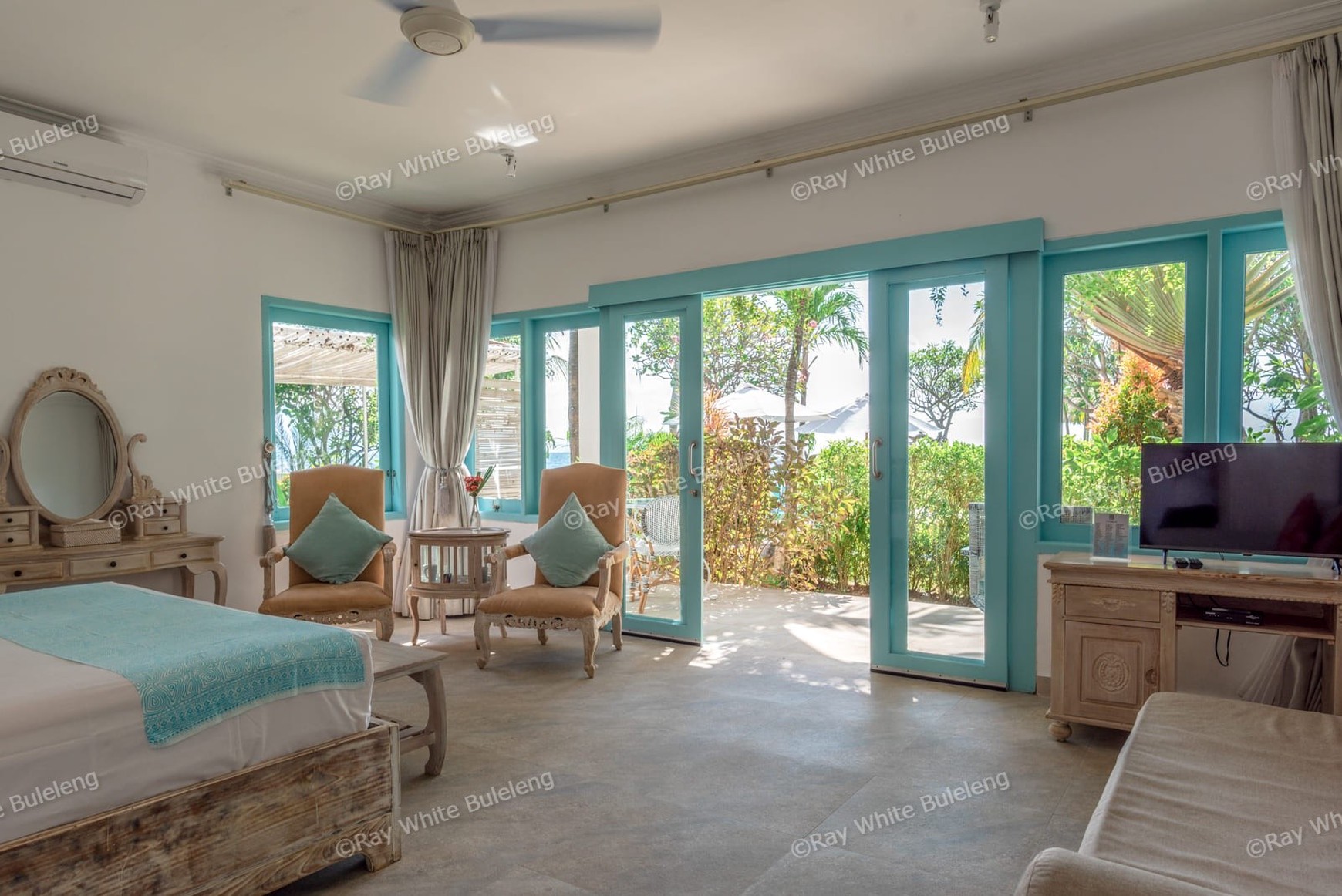 ABSOLUTE BEACHFRONT VILLA AND BOUTIQUE RESORT - NORTH BALI INVESTMENT GEM
