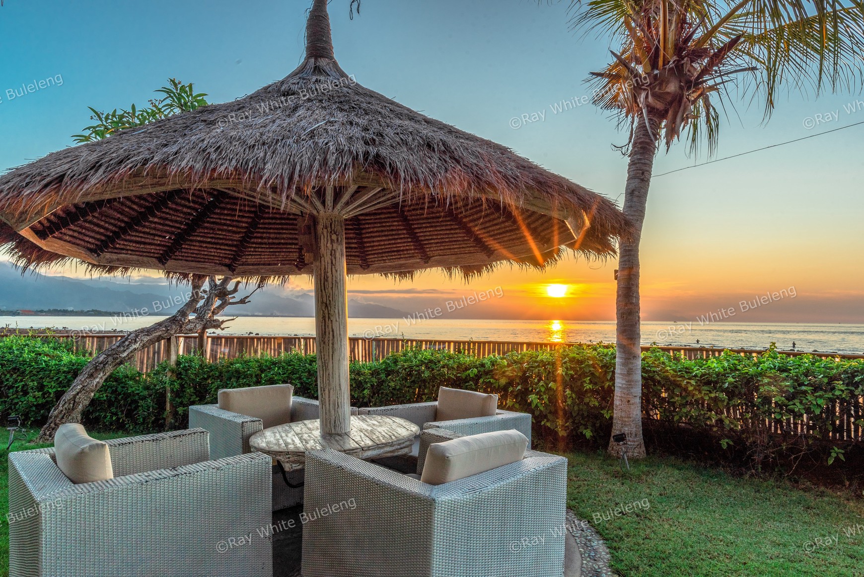 ABSOLUTE BEACHFRONT VILLA AND BOUTIQUE RESORT - NORTH BALI INVESTMENT GEM