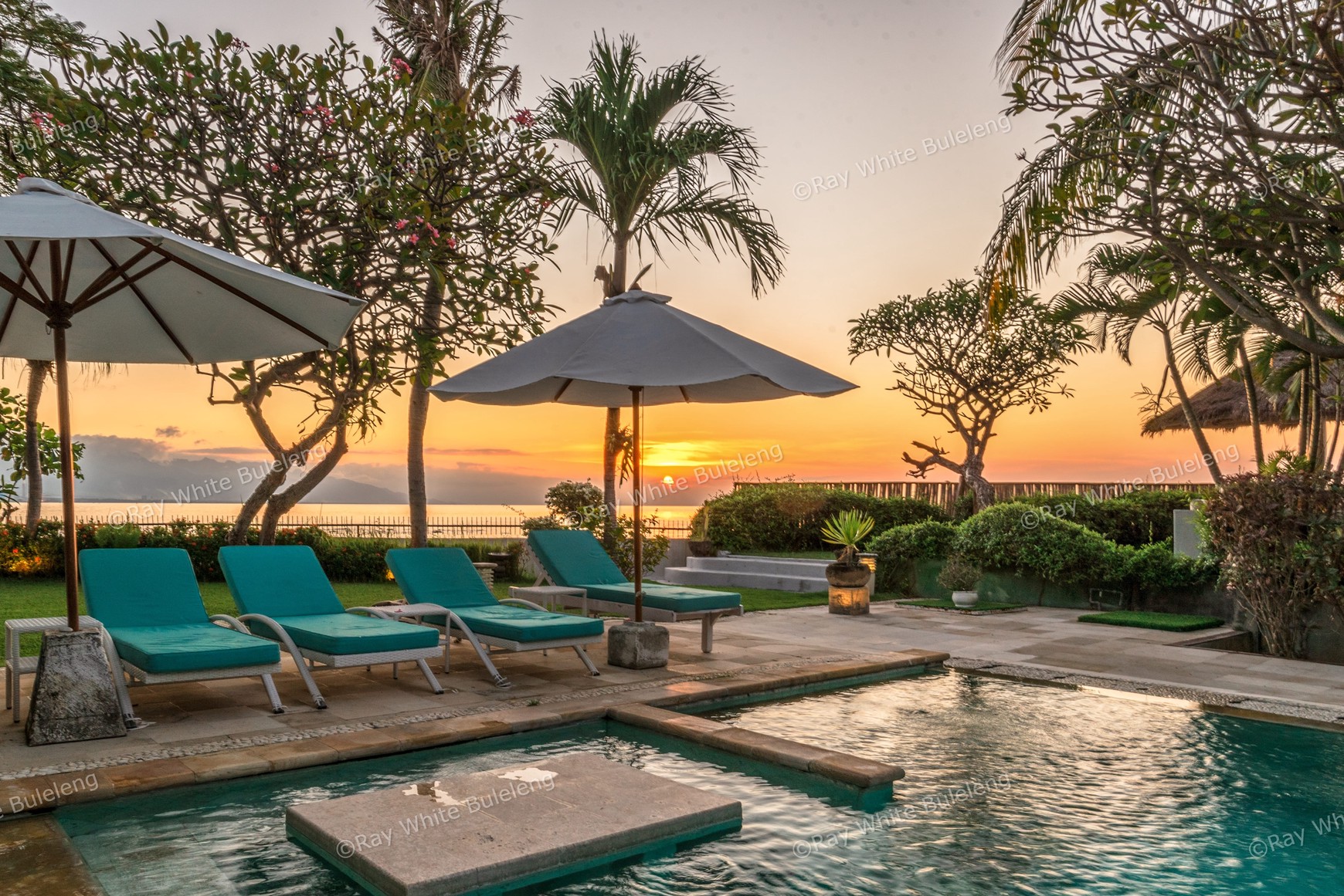 ABSOLUTE BEACHFRONT VILLA AND BOUTIQUE RESORT - NORTH BALI INVESTMENT GEM