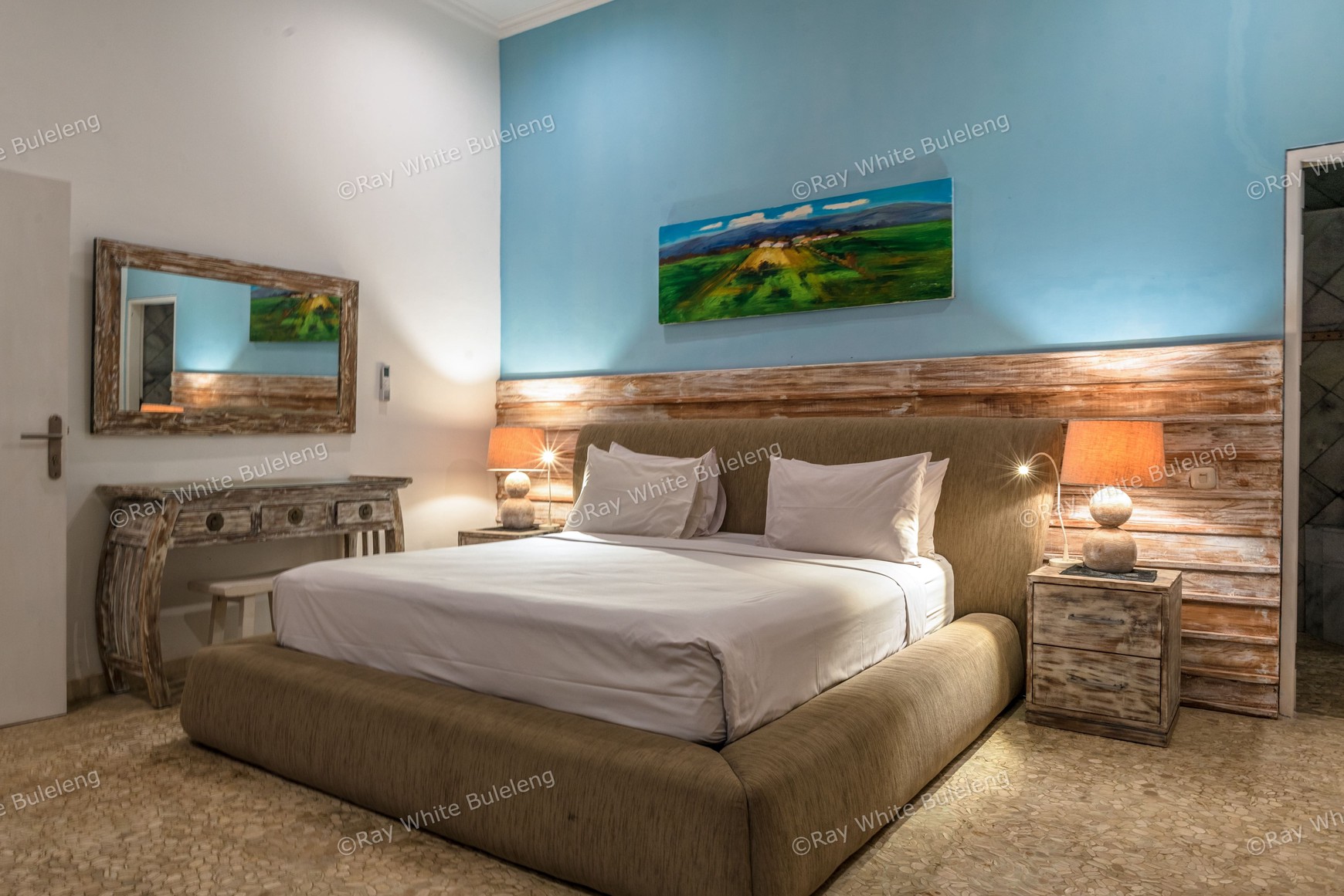 ABSOLUTE BEACHFRONT VILLA AND BOUTIQUE RESORT - NORTH BALI INVESTMENT GEM