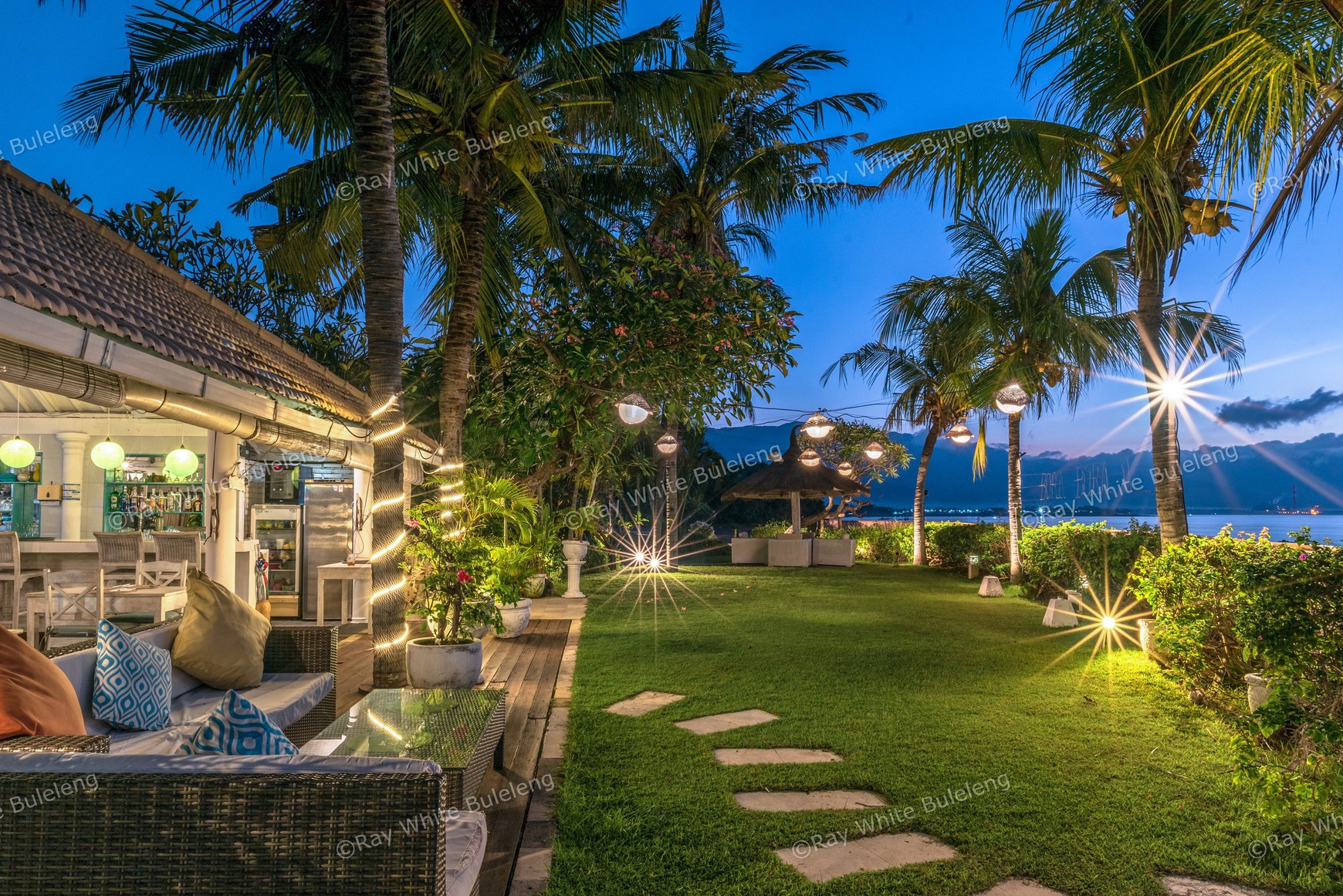 ABSOLUTE BEACHFRONT VILLA AND BOUTIQUE RESORT - NORTH BALI INVESTMENT GEM