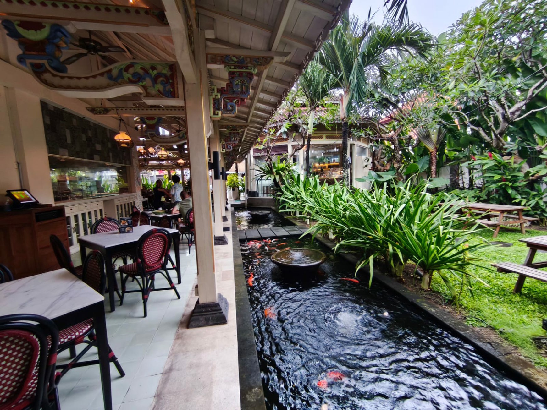 Prime Location Restaurant and Coffeeshop For Rent in Sanur