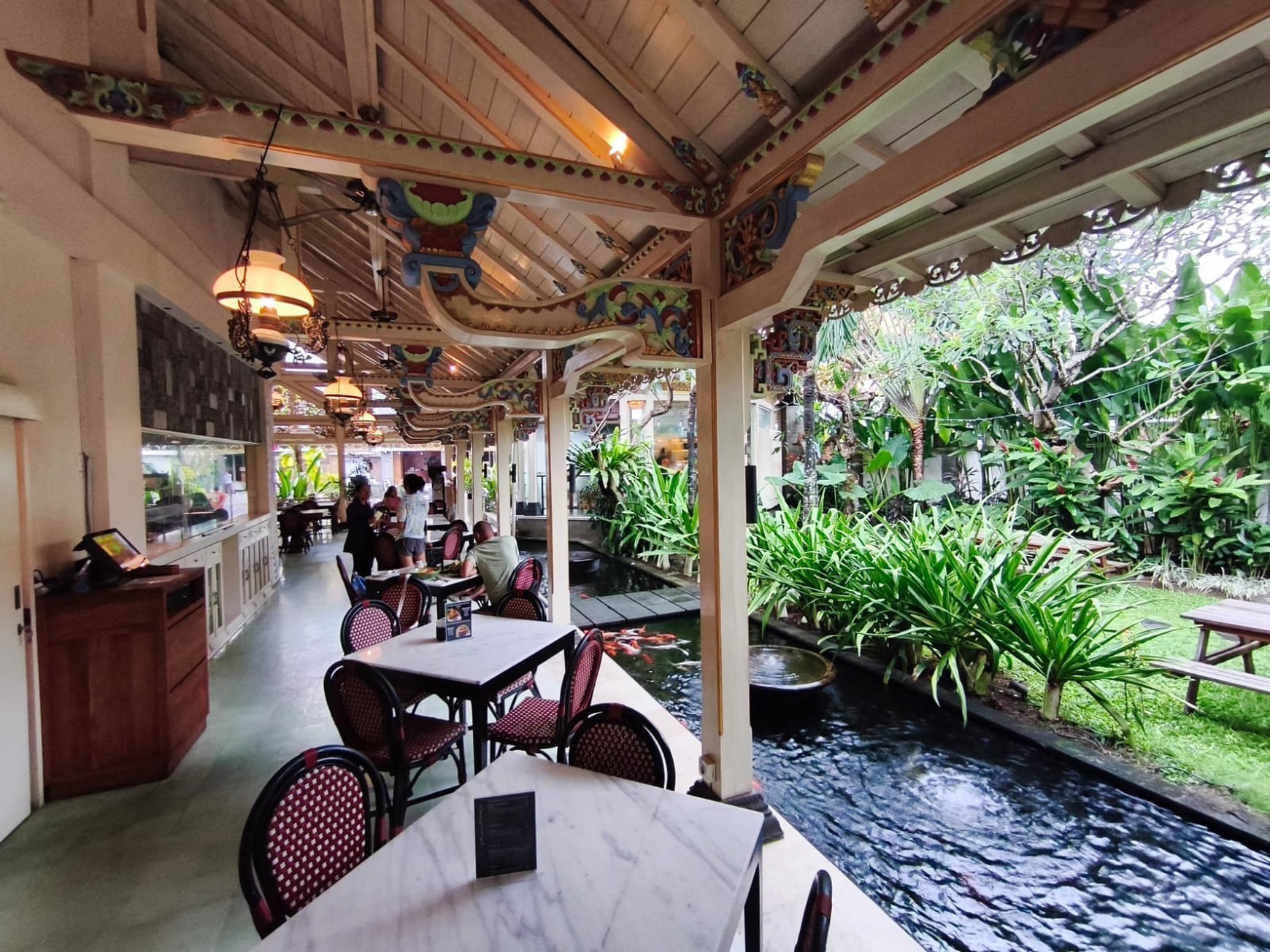 Prime Location Restaurant and Coffeeshop For Rent in Sanur