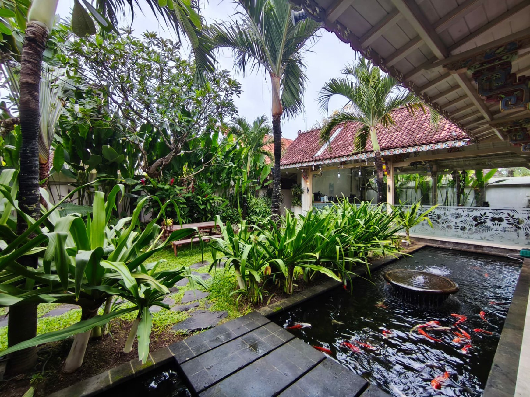Prime Location Restaurant and Coffeeshop For Rent in Sanur