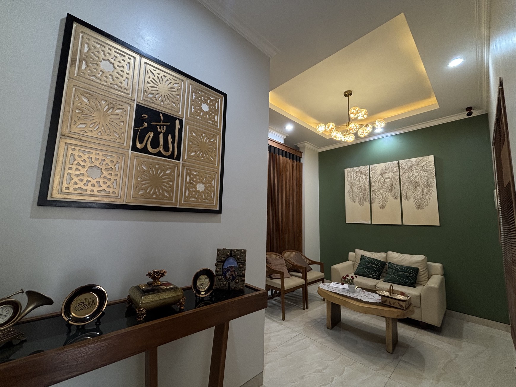 Rumah 2.5 Lantai Hoek Nyaman di CITRA GRAN CIBUBUR