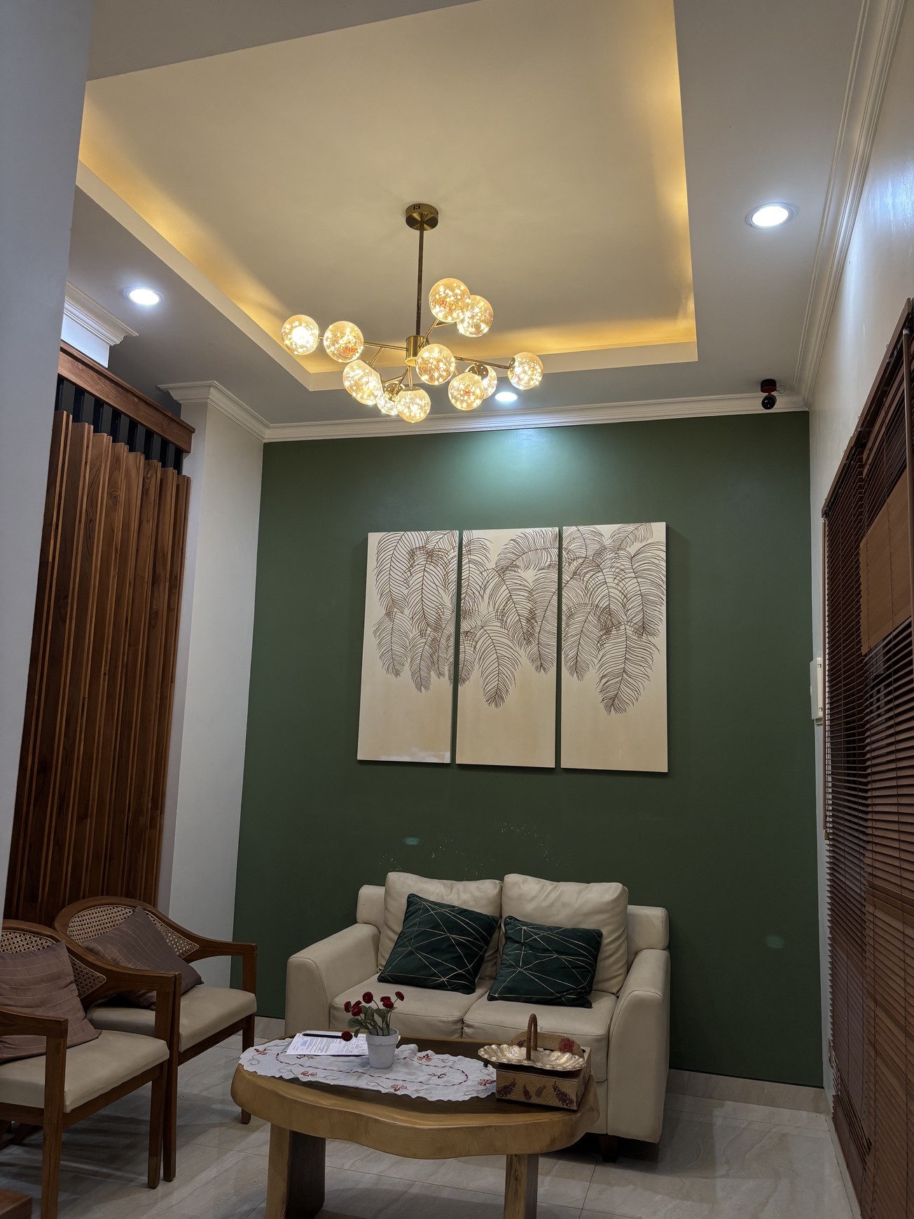 Rumah 2.5 Lantai Hoek Nyaman di CITRA GRAN CIBUBUR