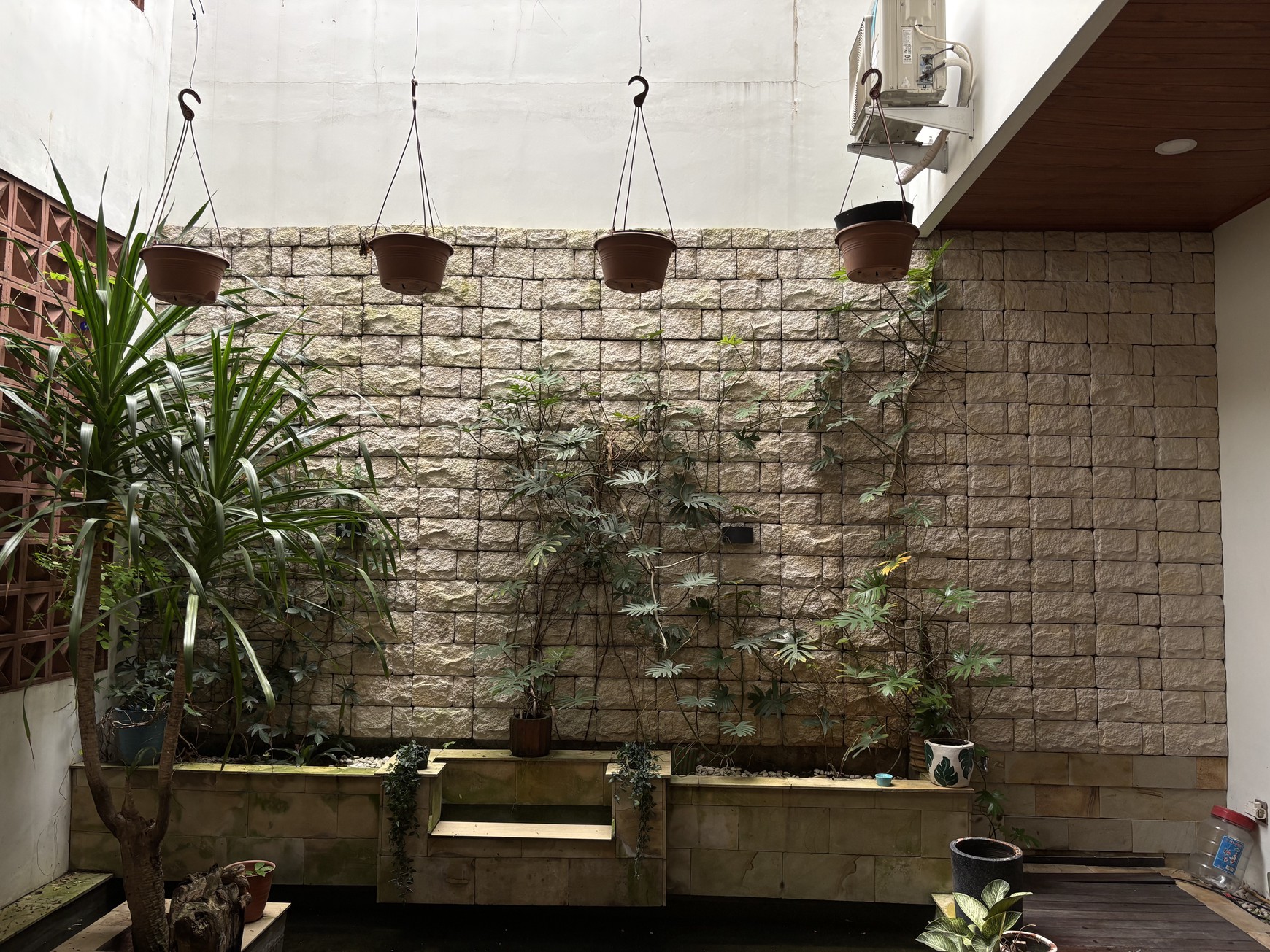 Rumah 2.5 Lantai Hoek Nyaman di CITRA GRAN CIBUBUR