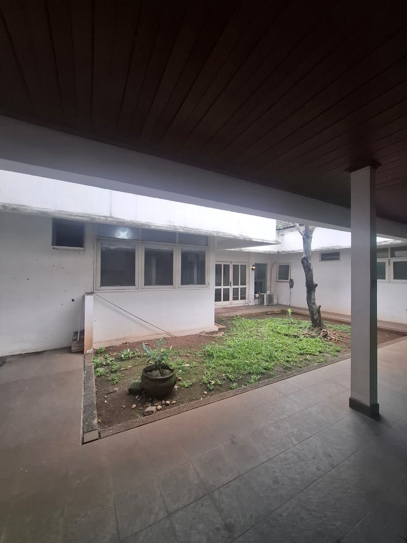 RUMAH DIJUAL JALAN DAHA KEBAYORAN BARU JAKARTA SELATAN