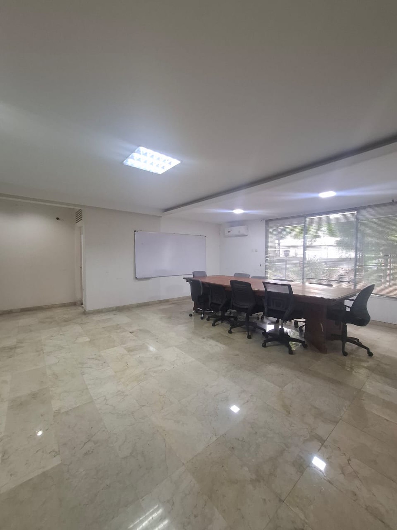 RUMAH DIJUAL JALAN DAHA KEBAYORAN BARU JAKARTA SELATAN