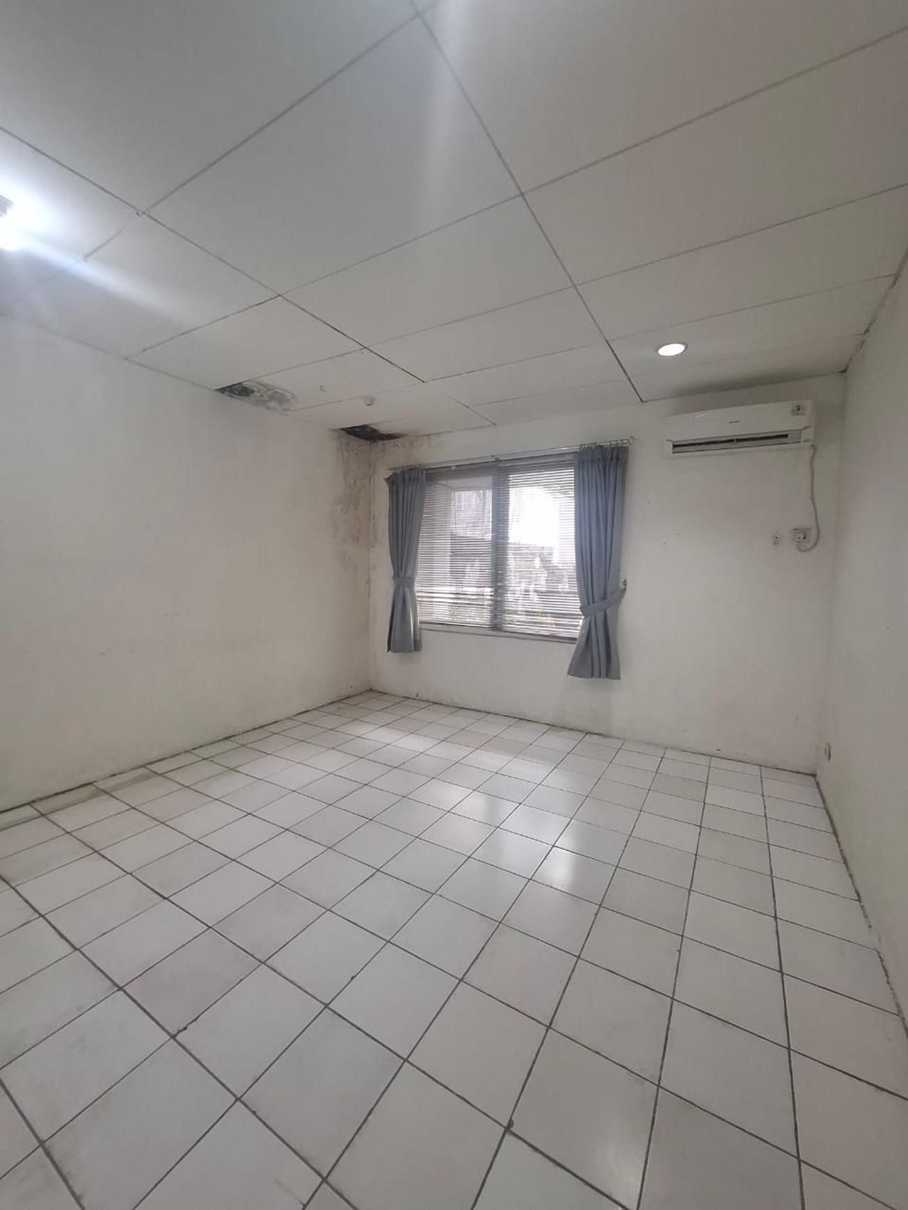 RUMAH DIJUAL JALAN DAHA KEBAYORAN BARU JAKARTA SELATAN