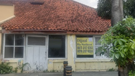 Dijual Rumah Hitung Tanah di Nol Jalan Rajawali Surabaya Pusat