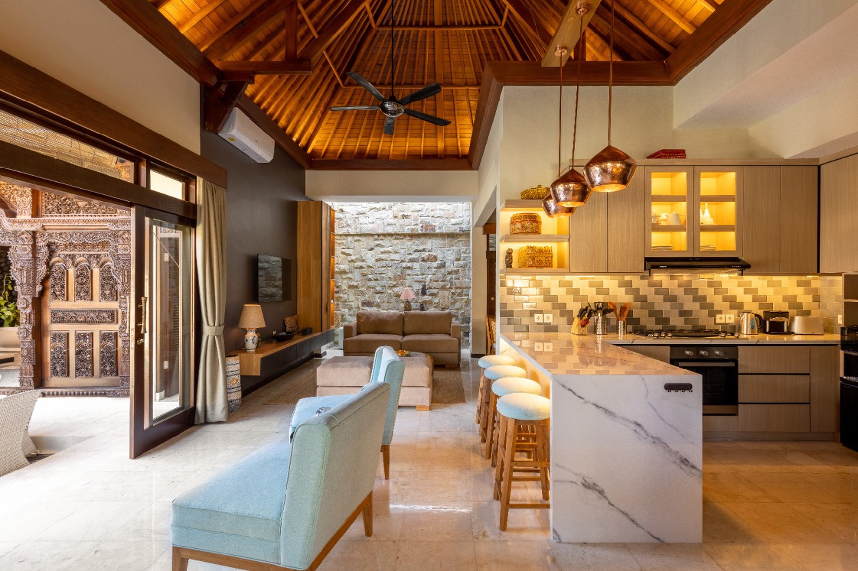Freehold - Elegant Modern Villa with Balinese Touches in Sanur, Bali