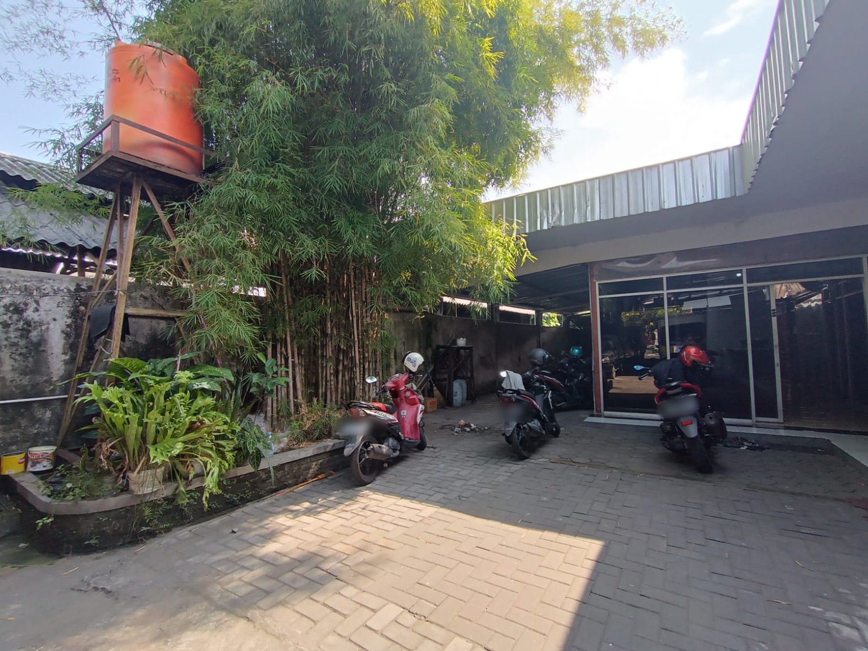 Tanah & Bangunan 740 Meter Persegi Cocok Untuk Gudang Lokasi Strategis Dekat Pasar Legi Kotagede Yogyakarta