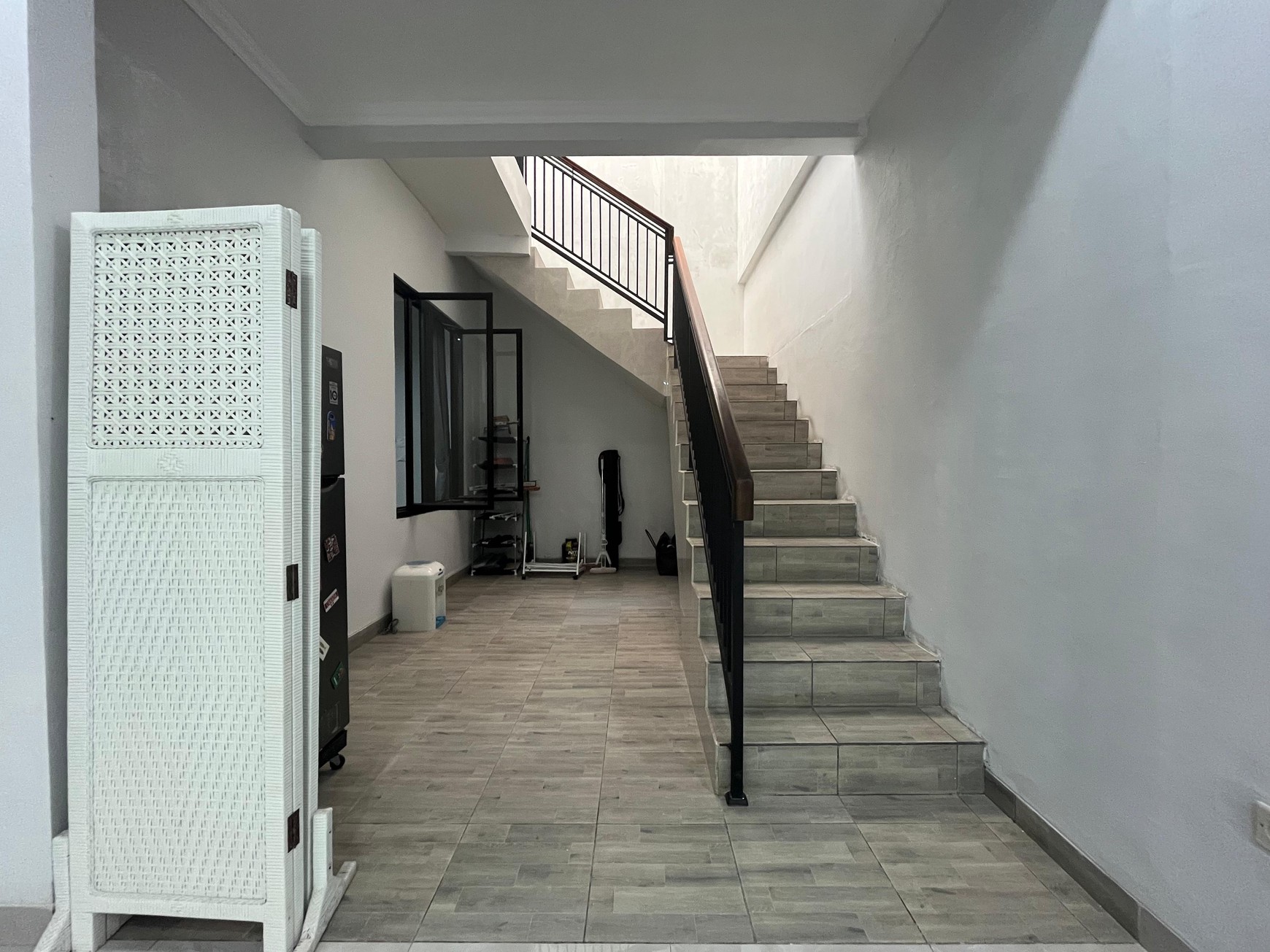 Rumah 2 Lantai Layout Nyaman Dalam Komplek Tenang dan Strategis di Cinere