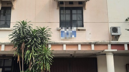 RUKO ROXY di Lokasi Strategis di Jalan MH Thamrin Lippo Cikarang dekat dengan Berbagai Fasilitas Publik