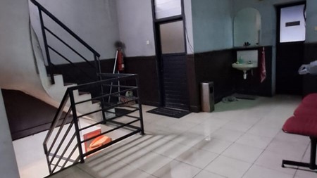 Disewakan Ruko 3 lantai di Nol Jalan Raya Kertajaya Surabaya
