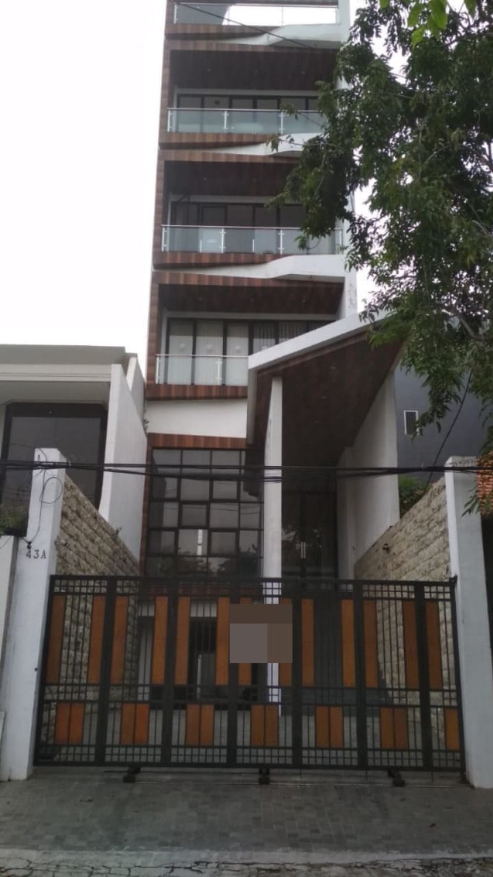 Dijual Lelang Ruko dengan Lokasi Strategis di Genteng Surabaya