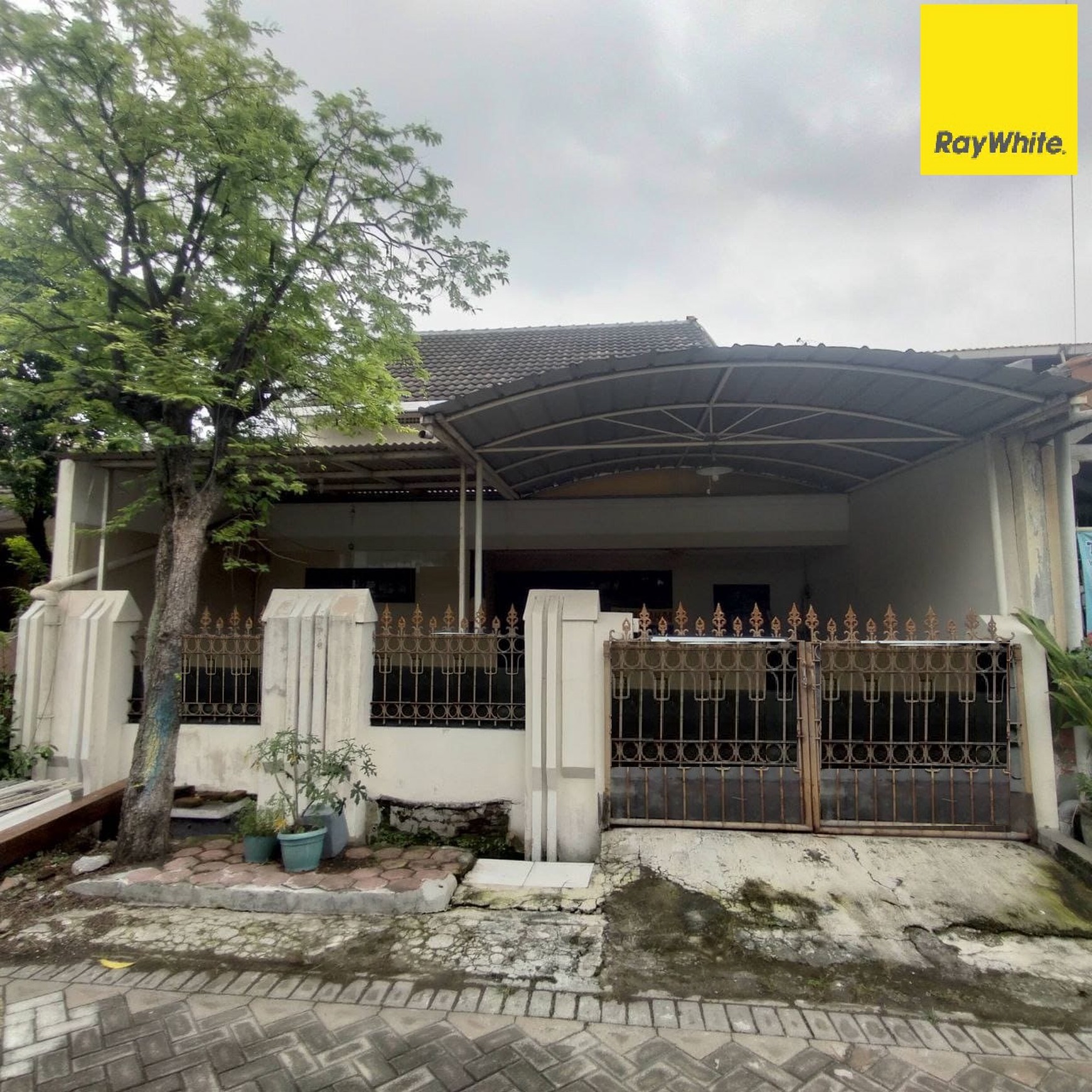 Dijual Rumah 2 lantai di Rungkut Menanggal Harapan Surabaya