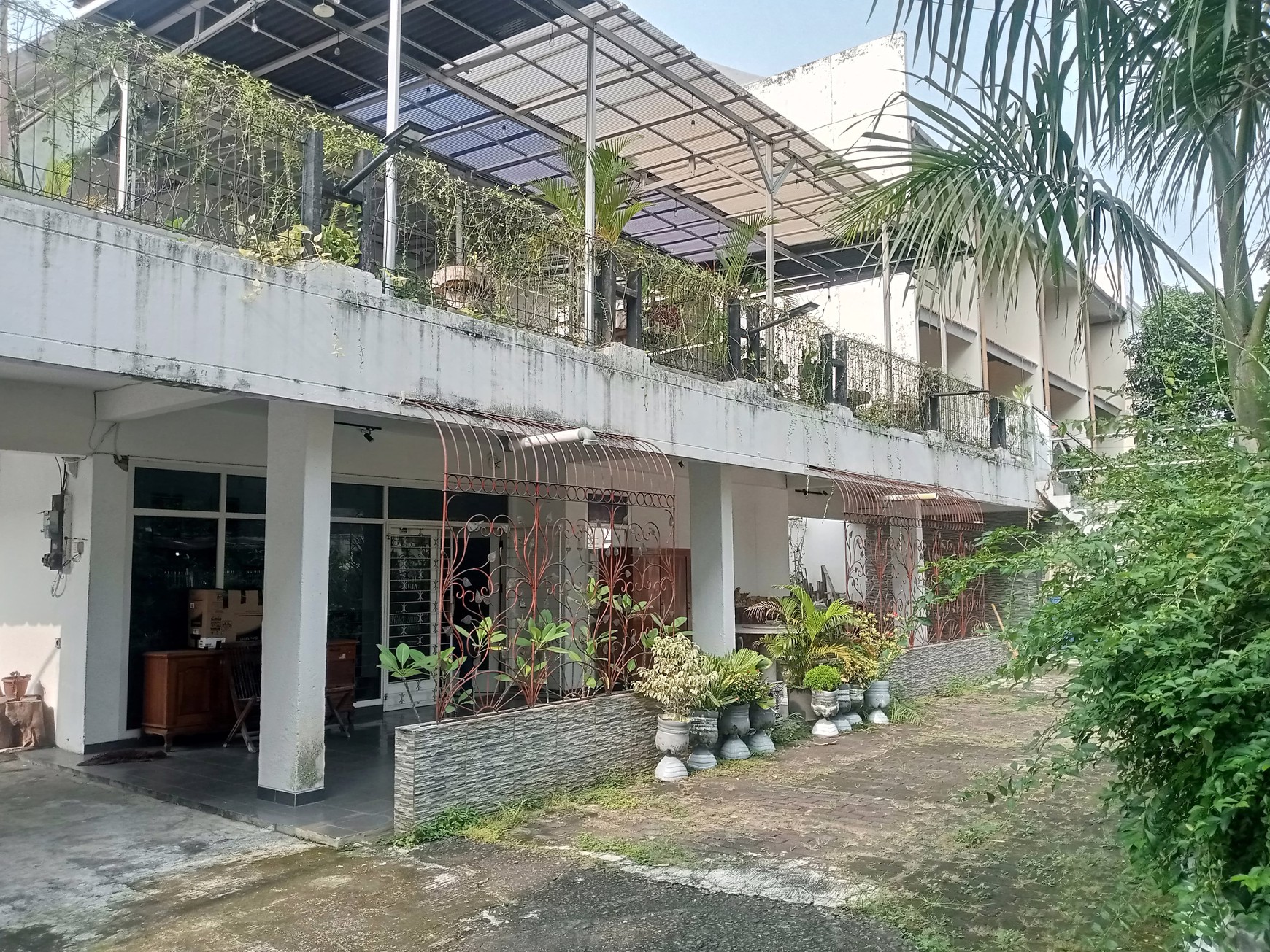 Disewakan Ruang Kantor (Office Space) Luas di Kawasan Senen, Jakarta Pusat - Investasi Lokasi Terbaik