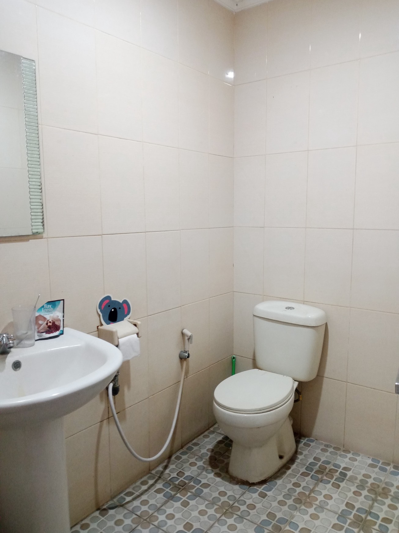 Disewakan Ruang Kantor (Office Space) Luas di Kawasan Senen, Jakarta Pusat - Investasi Lokasi Terbaik