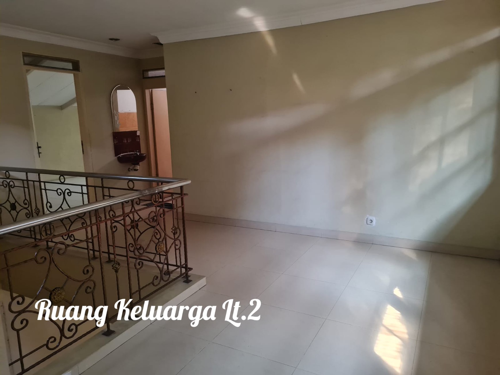 Rumah murah siap huni tebet jaksel bebas banjir akses 2 mobil