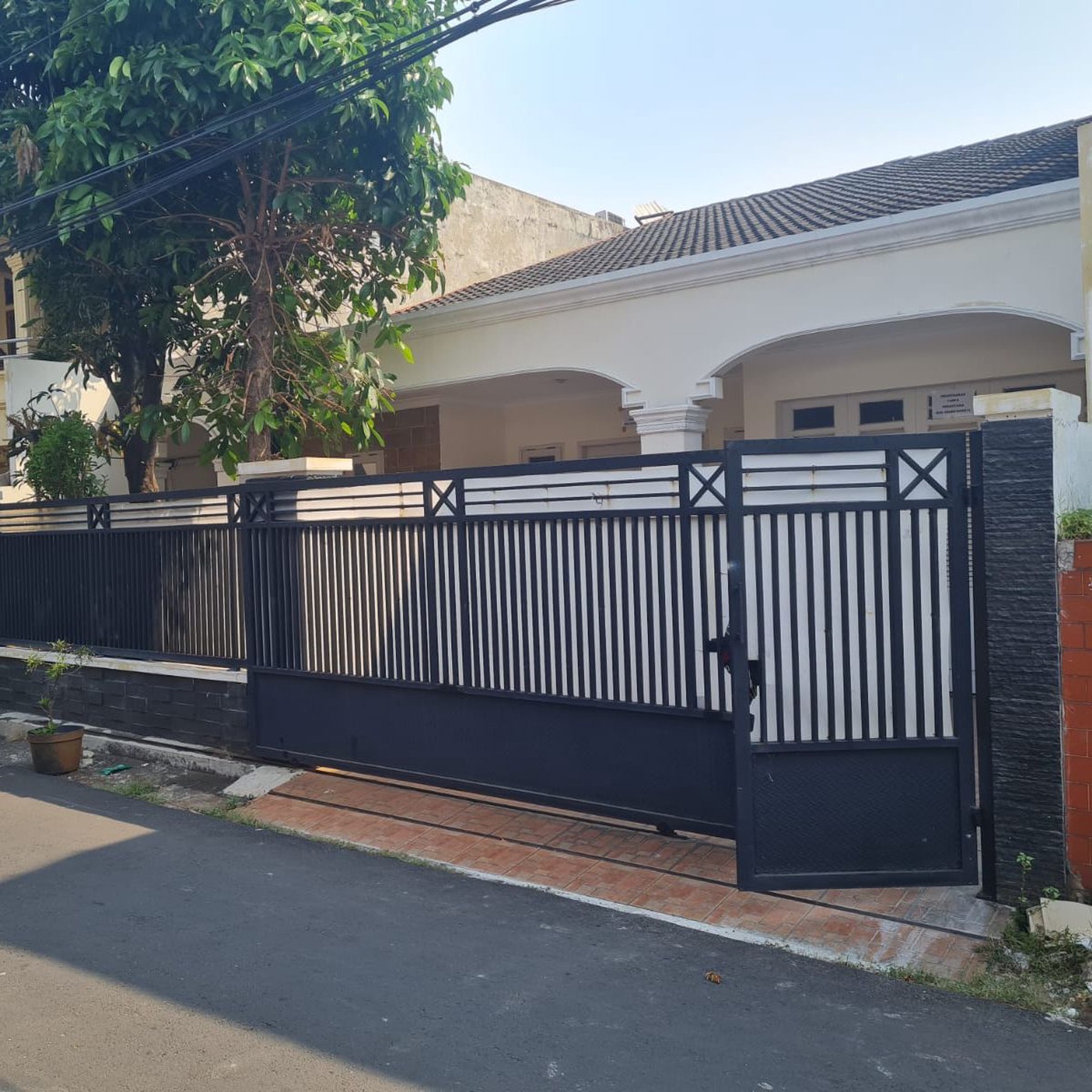 Rumah murah siap huni tebet jaksel bebas banjir akses 2 mobil