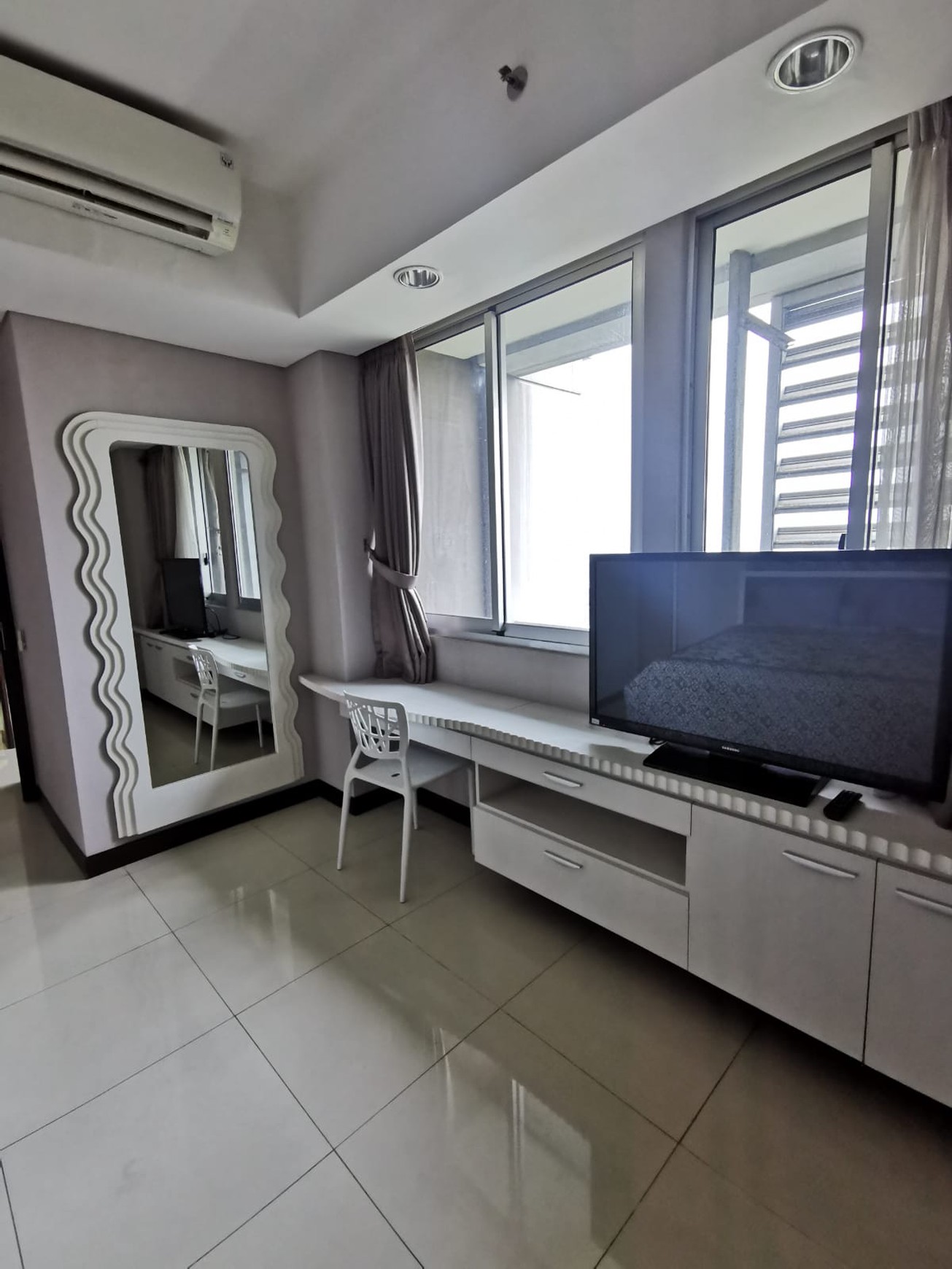jual murah cepat 2 Bedroom kemang village, jaksel