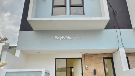 Rumah 2 Lantai di Gunung Anyar Emas, Dekat MERR!