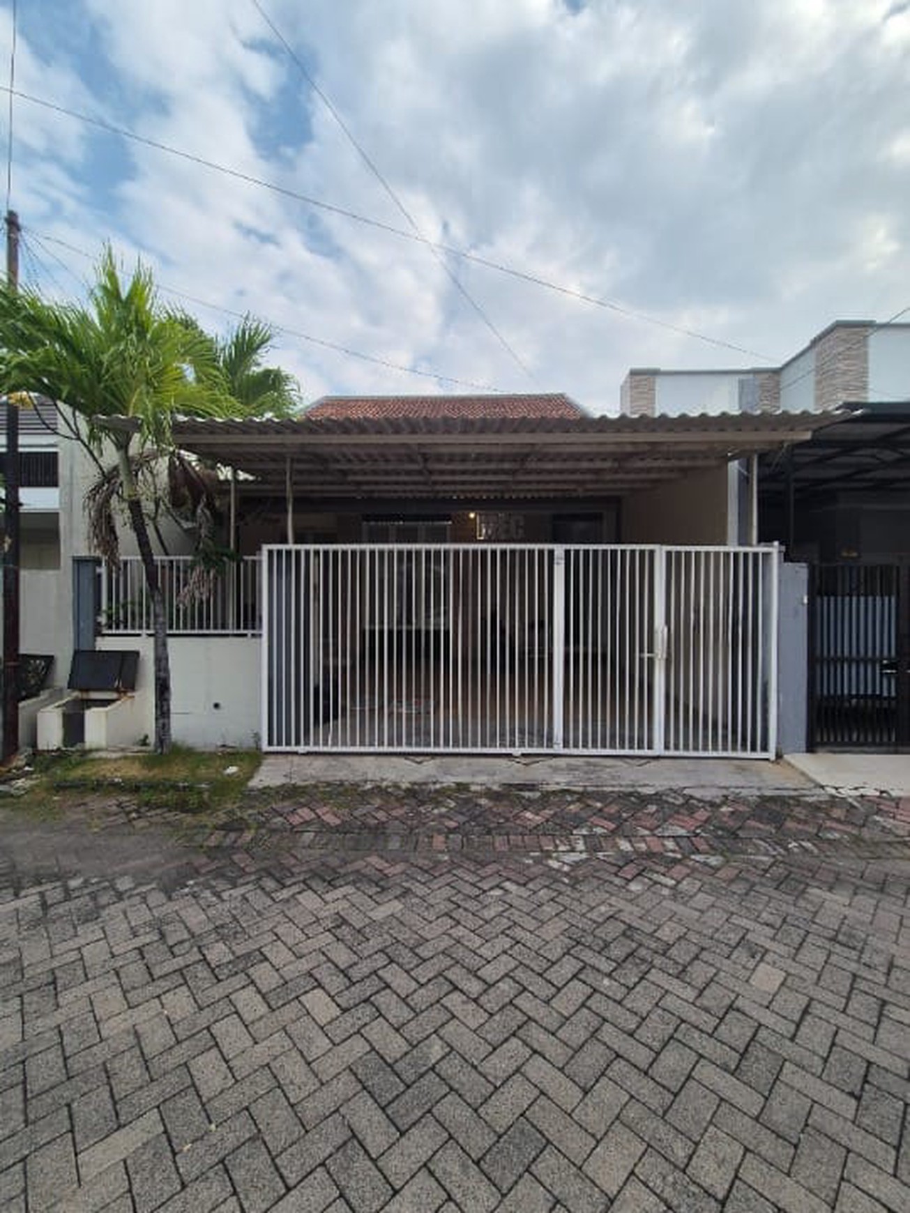 DIJUAL & DISEWAKAN RUMAH KOMERSIAL EX KANTOR Nirwana Eksekutif, Surabaya Timur