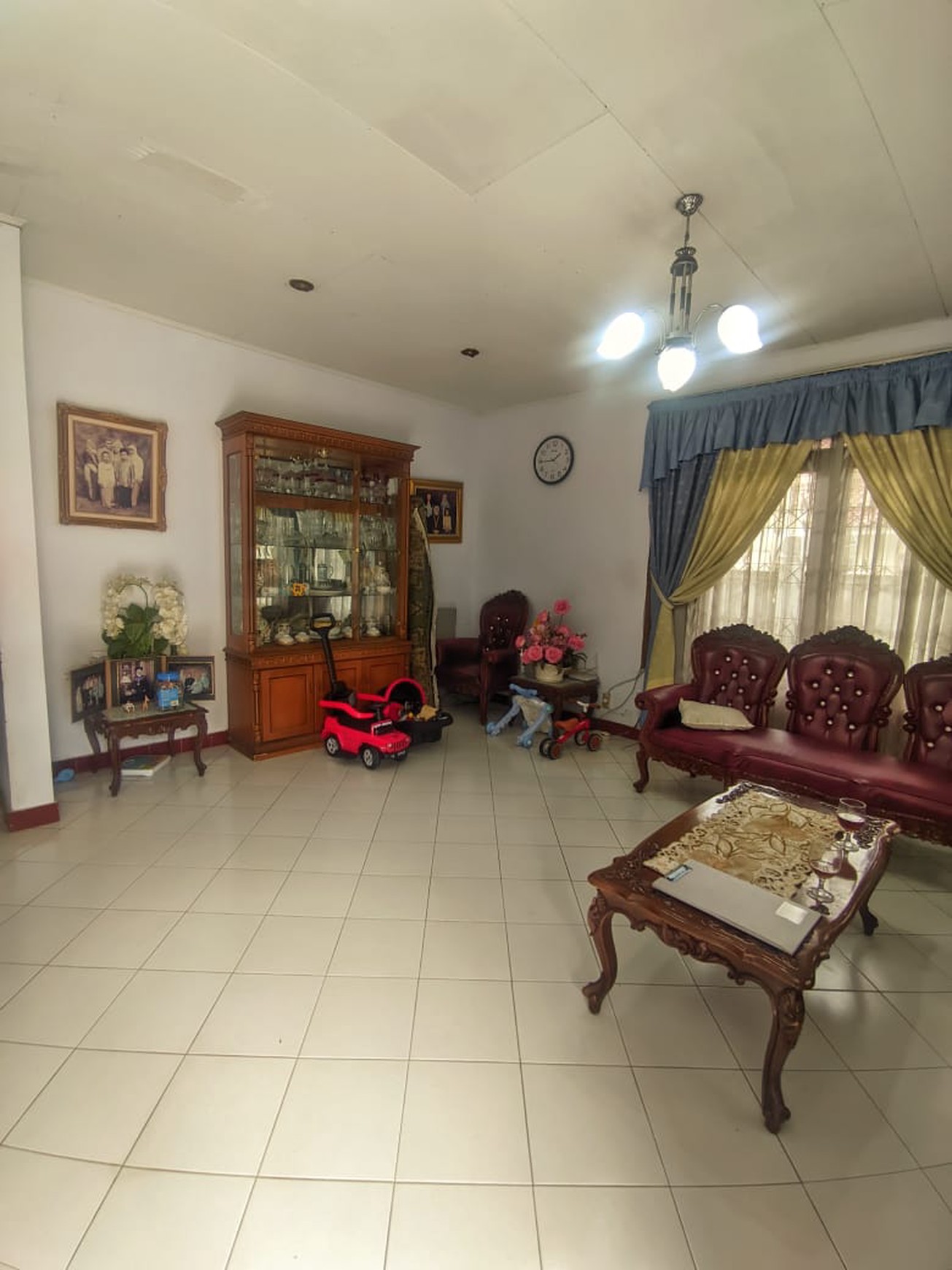 Rumah Dalam Komplek Bebas Banjir Jakarta Timur