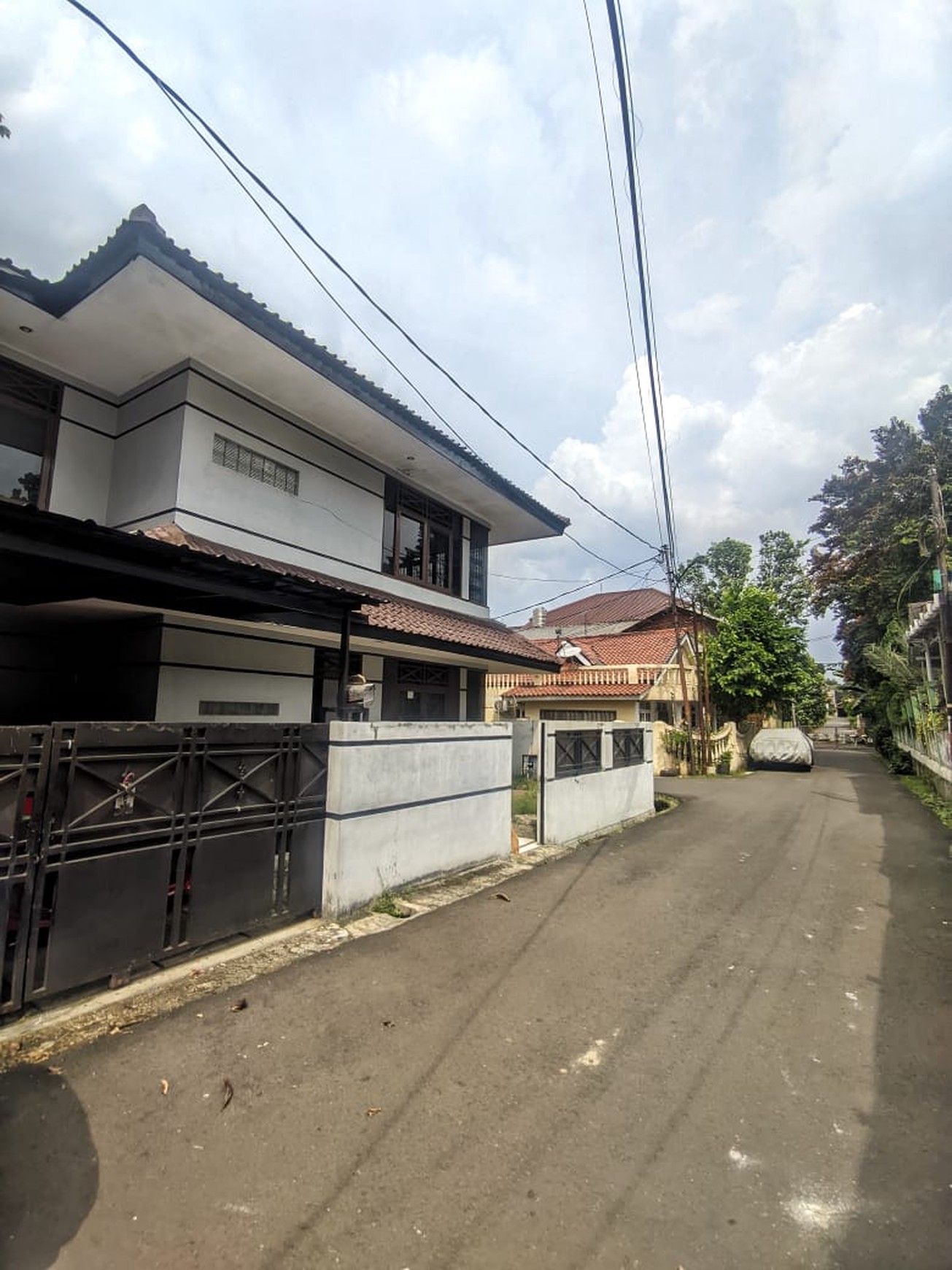 Rumah Dalam Komplek Bebas Banjir Jakarta Timur