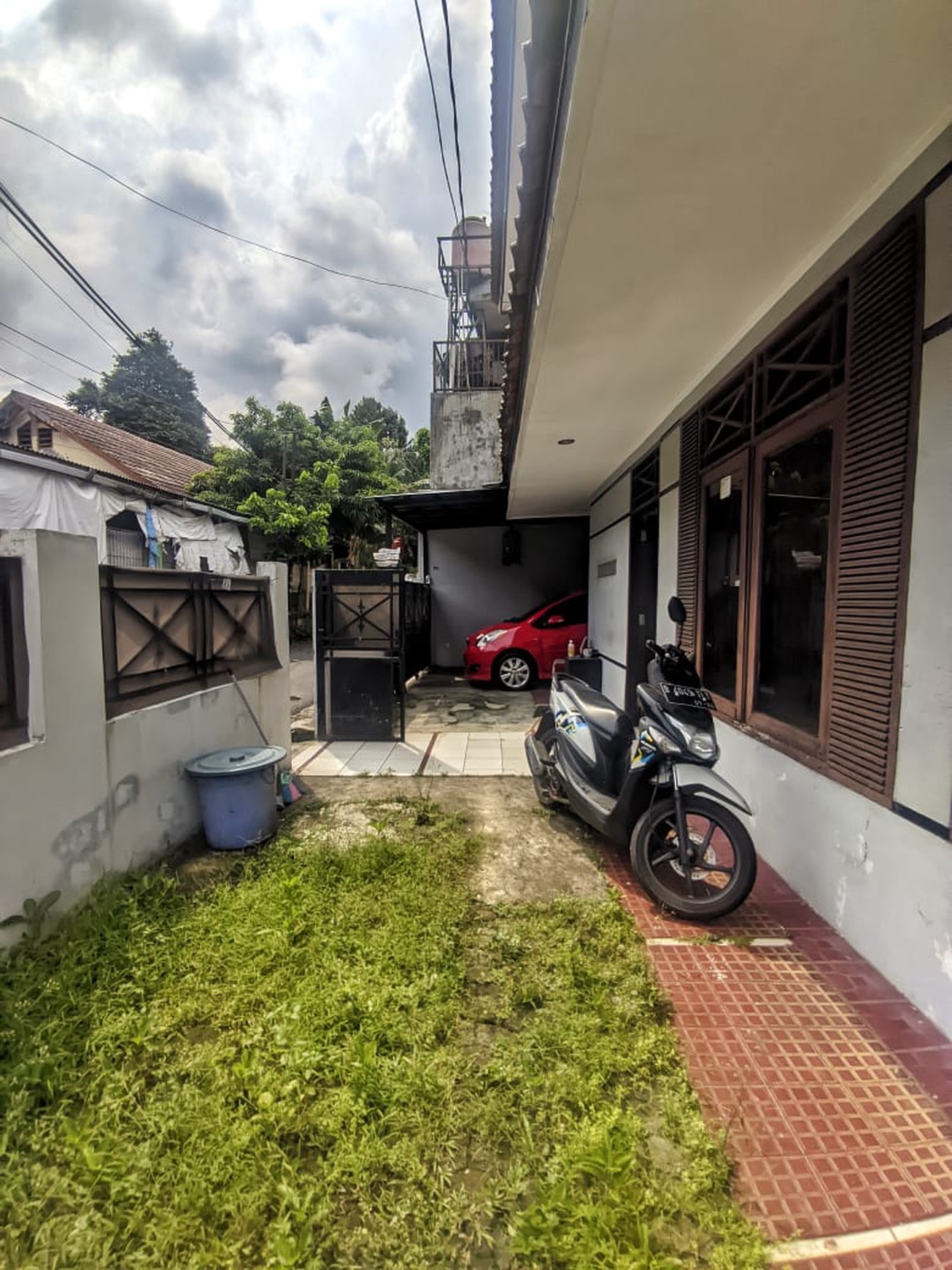 Rumah Dalam Komplek Bebas Banjir Jakarta Timur