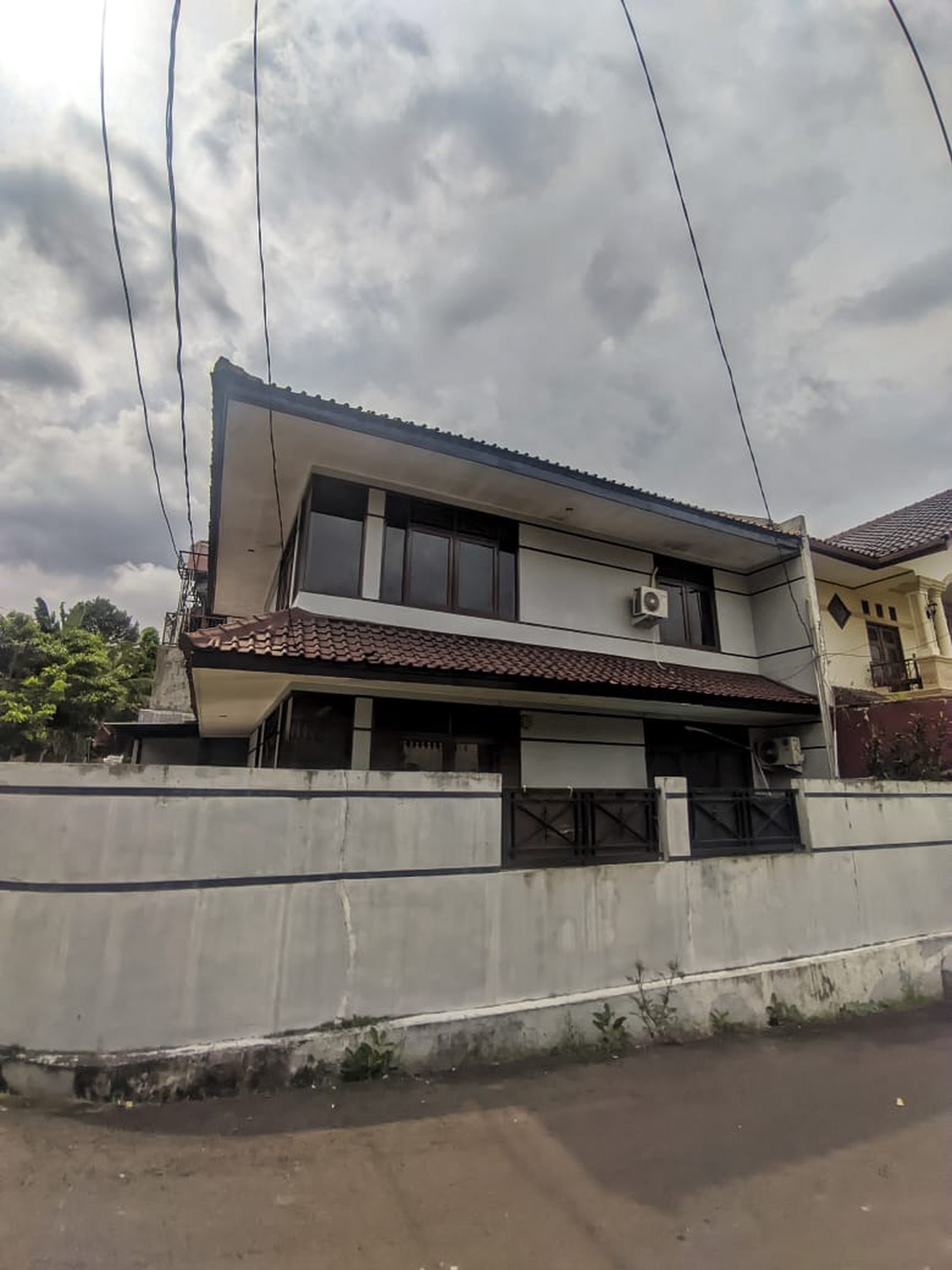 Rumah Dalam Komplek Bebas Banjir Jakarta Timur