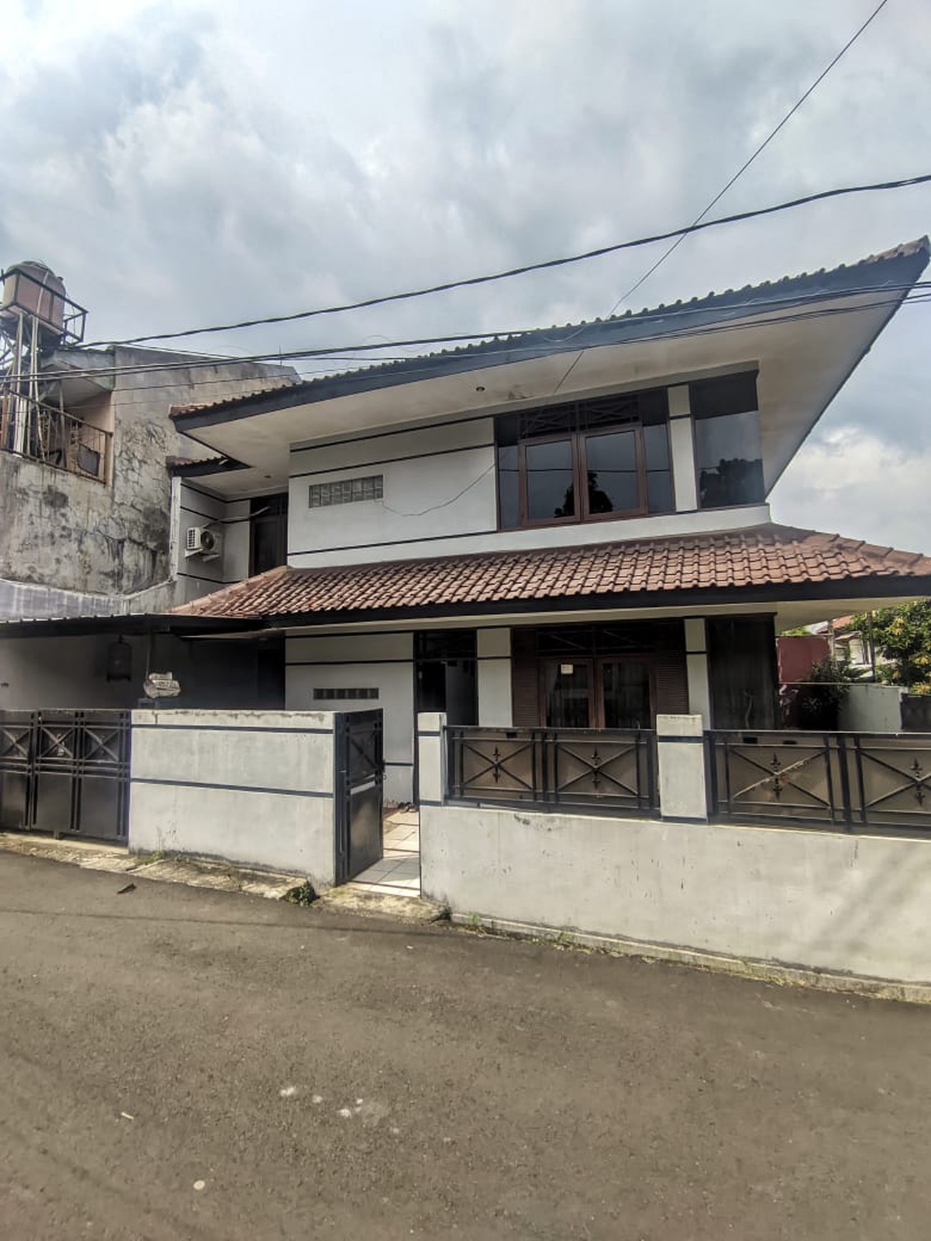 Rumah Dalam Komplek Bebas Banjir Jakarta Timur