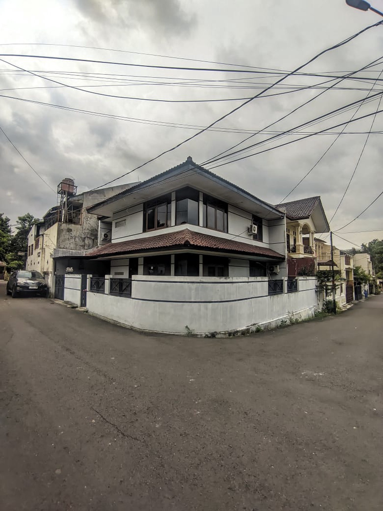 Rumah Dalam Komplek Bebas Banjir Jakarta Timur