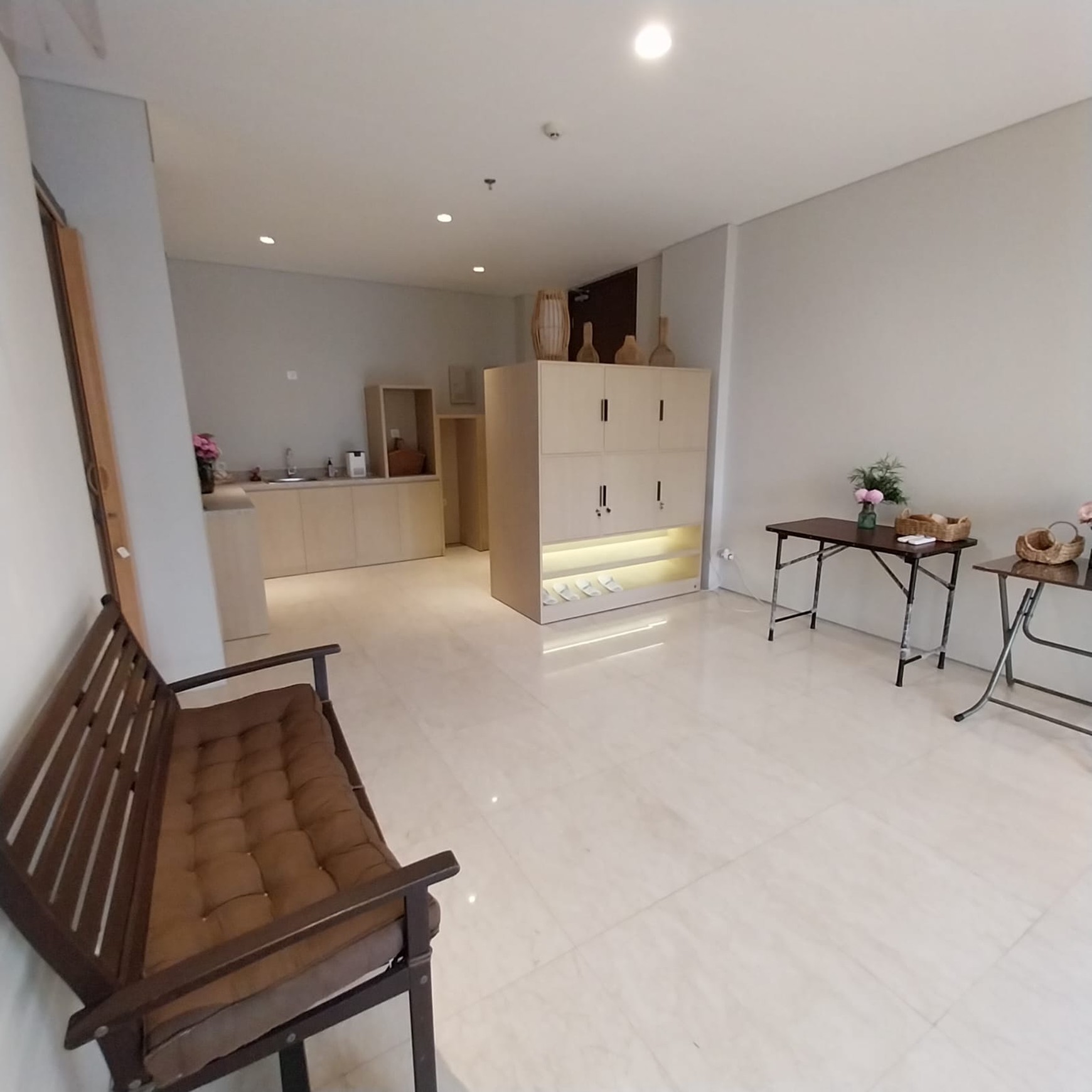 DIJUAL & DISEWAKAN Apartemen MEWAH Rosebay, Graha Family, Surabaya Barat