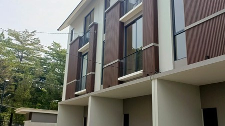 Rumah Bagus Di Precium Lebak Bulus, Jl Delima Timur Jakarta Selatan