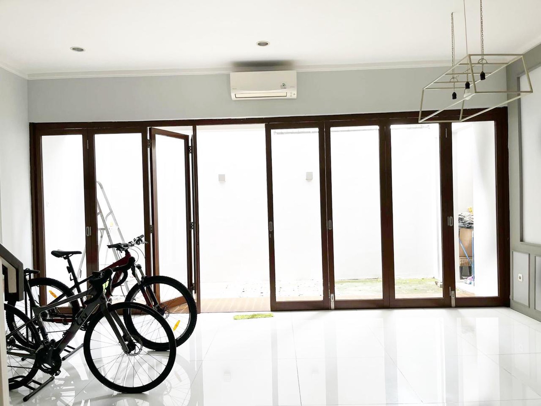 Rumah Bagus Di Discovery Conserva, Bintaro Jaya Sektor 9