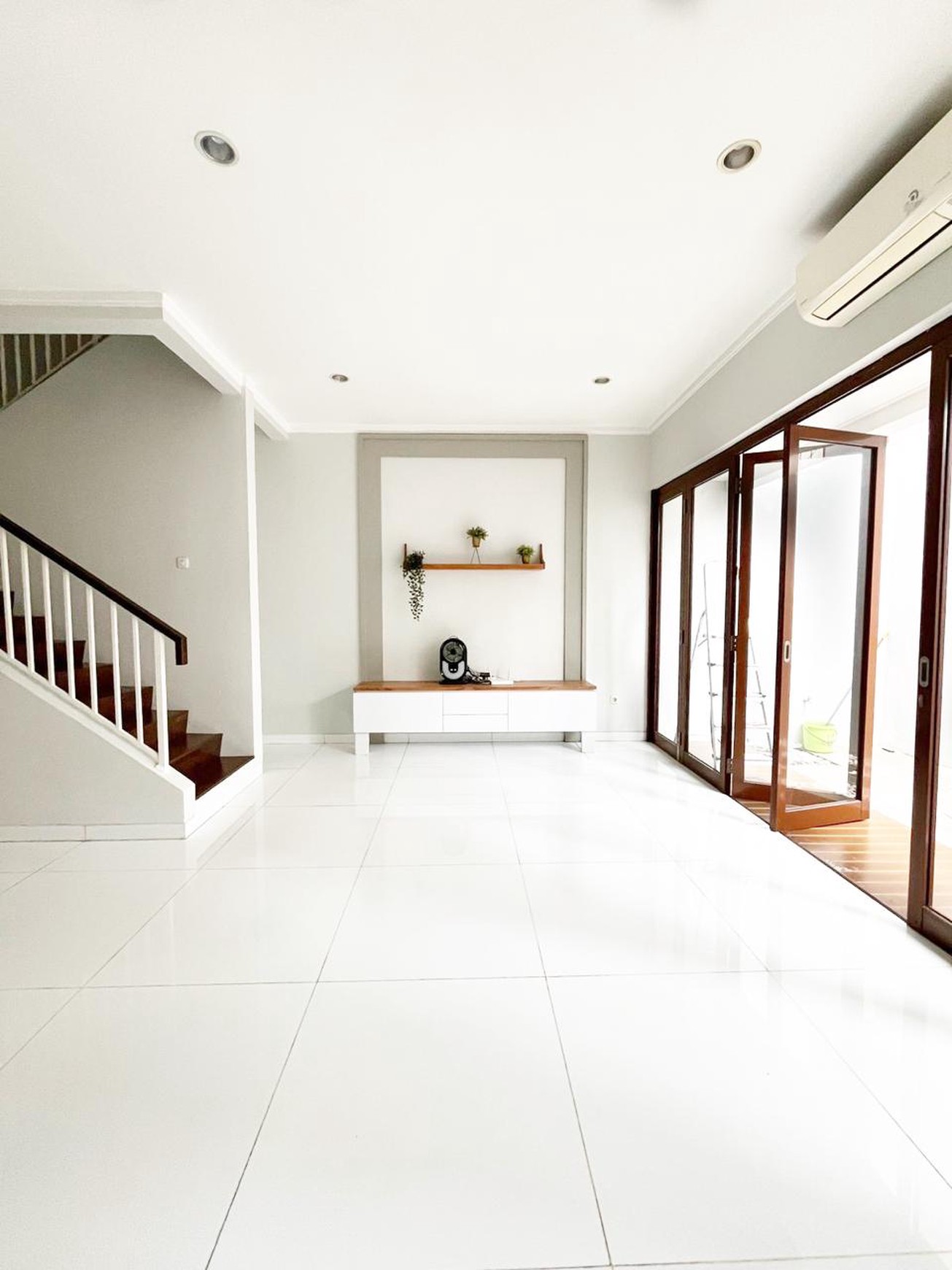 Rumah Bagus Di Discovery Conserva, Bintaro Jaya Sektor 9