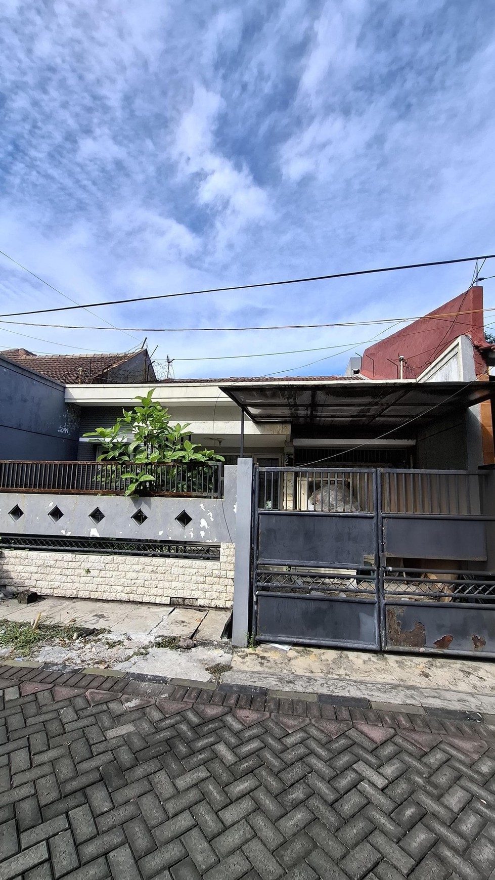 Dijual Cepat Rumah di Nginden Intan Timur