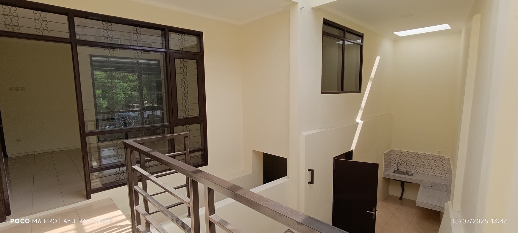 Ruang Usaha di Dr Djundjunan, Pasteur, Bandung