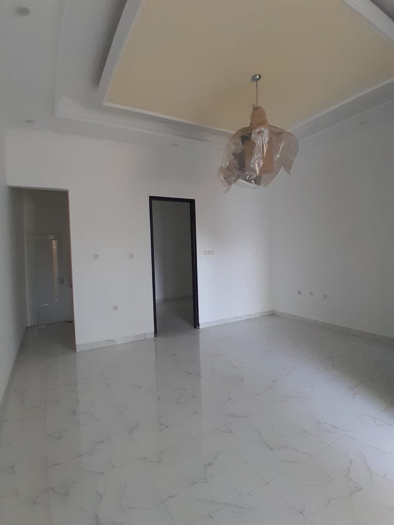 Rumah Cantik dan Kokoh 2 Lantai di Cibubur dijual