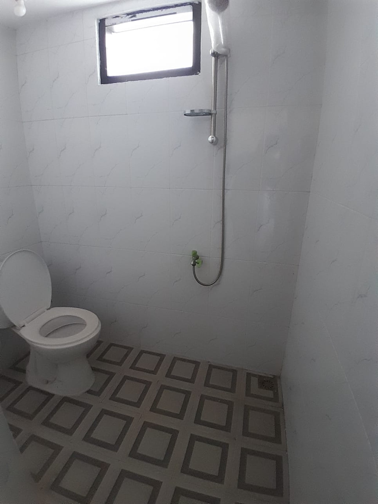 Rumah Cantik dan Kokoh 2 Lantai di Cibubur dijual