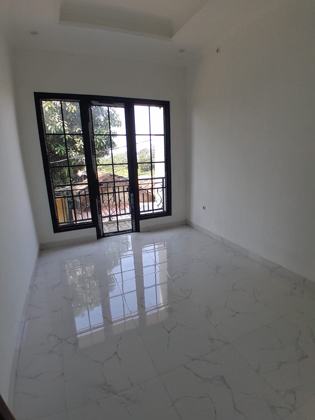 Rumah Cantik dan Kokoh 2 Lantai di Cibubur dijual