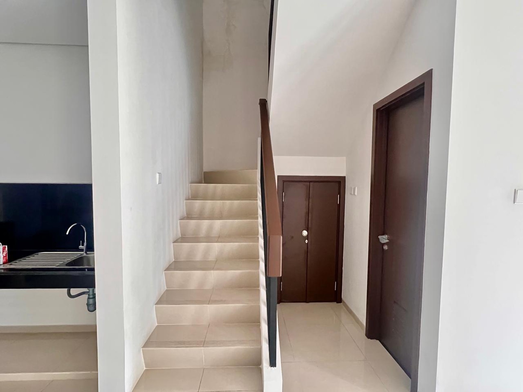 Rumah 2 lantai,dalam cluster di Bintaro Jaya 7