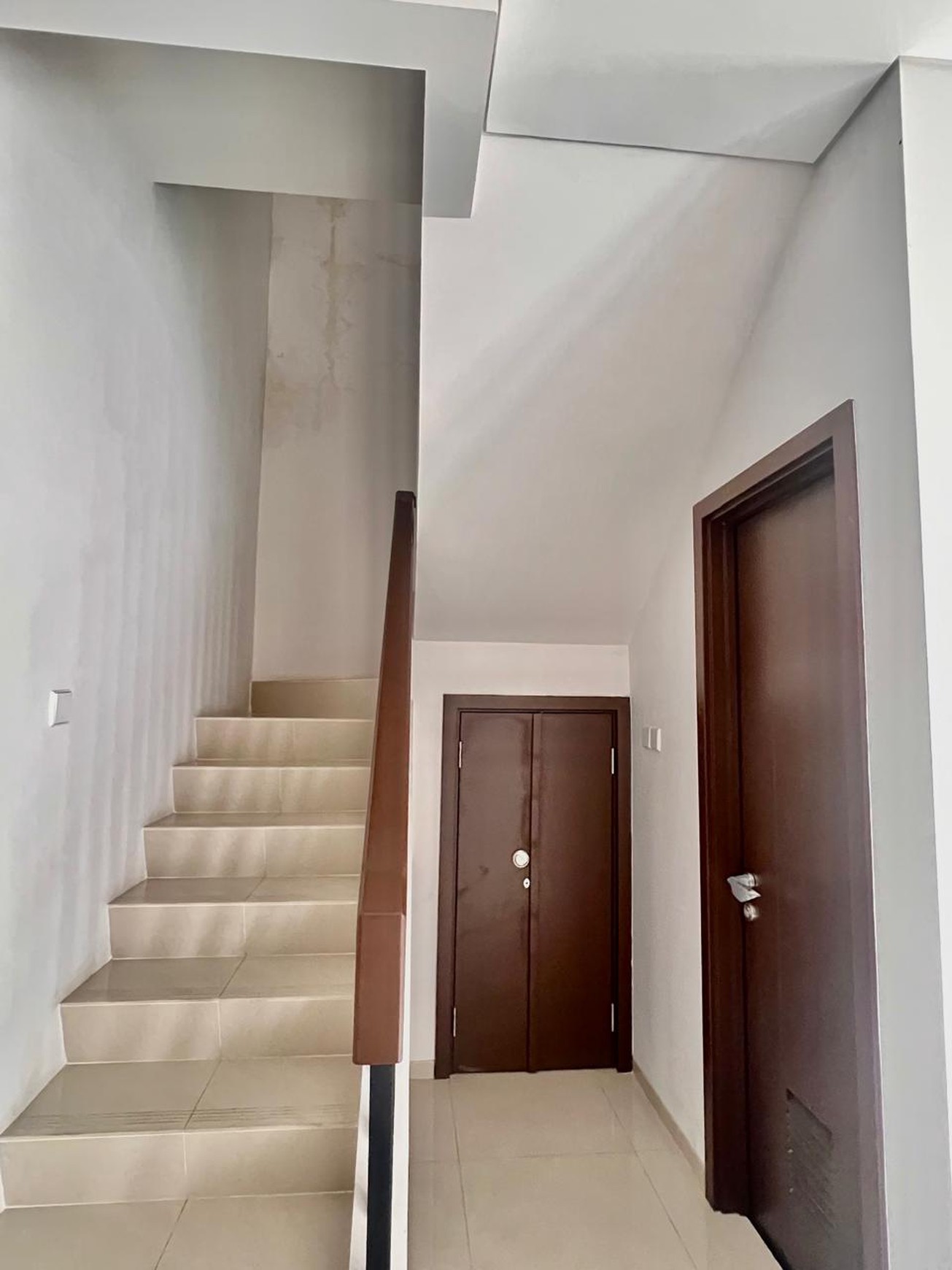 Rumah 2 lantai,dalam cluster di Bintaro Jaya 7