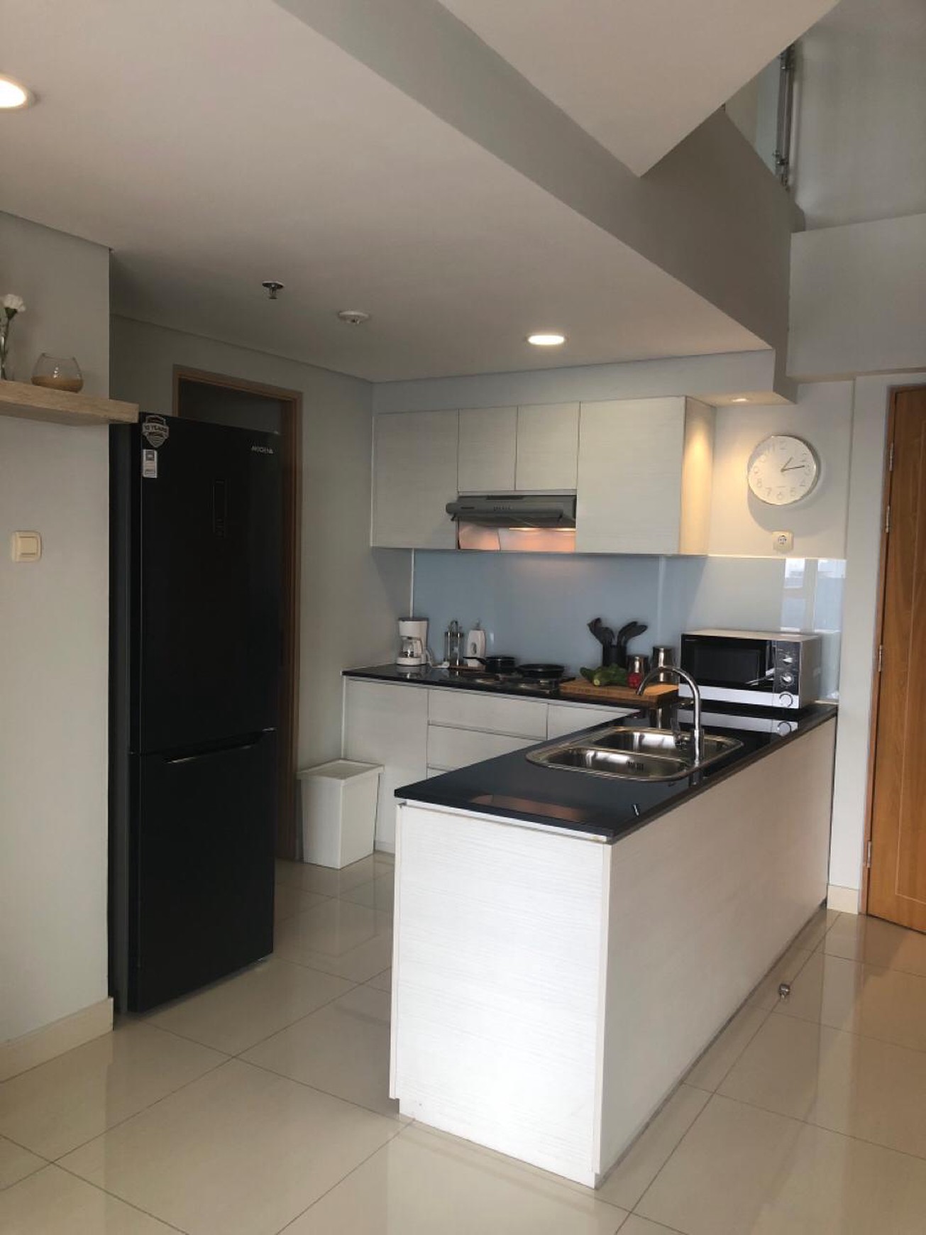 JUAL 3 BR MAQNA RESIDENCE HADAP TIMUR BERSIH, MODERN DAN SIAP DI HUNI!